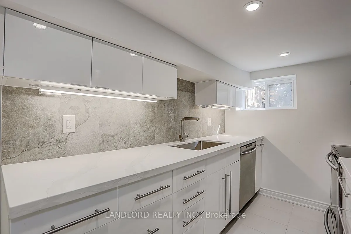 1206 Broadview Avenue, #Lower