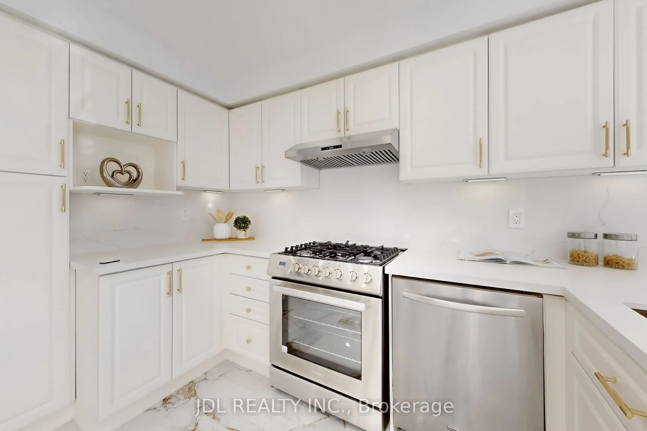 1093 Glenanna Road
