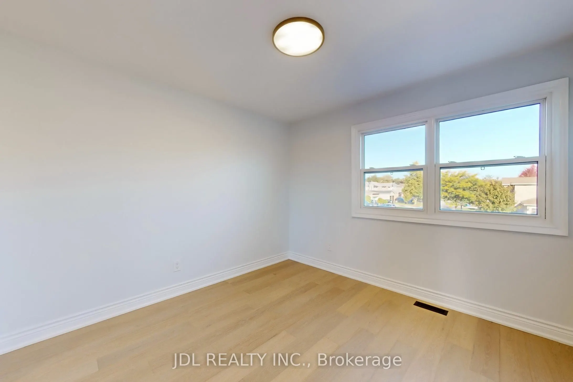 1093 Glenanna Road