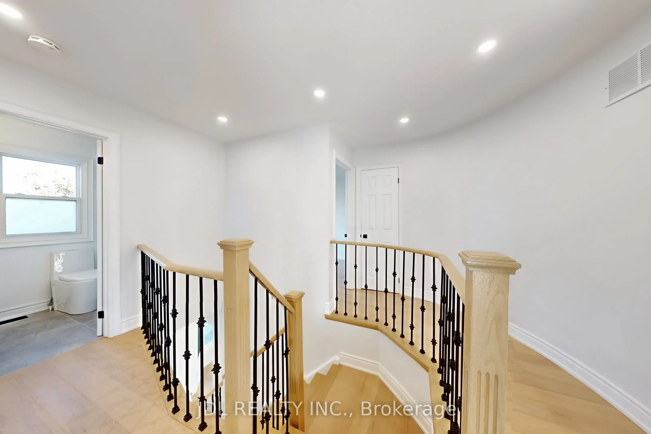 1093 Glenanna Road
