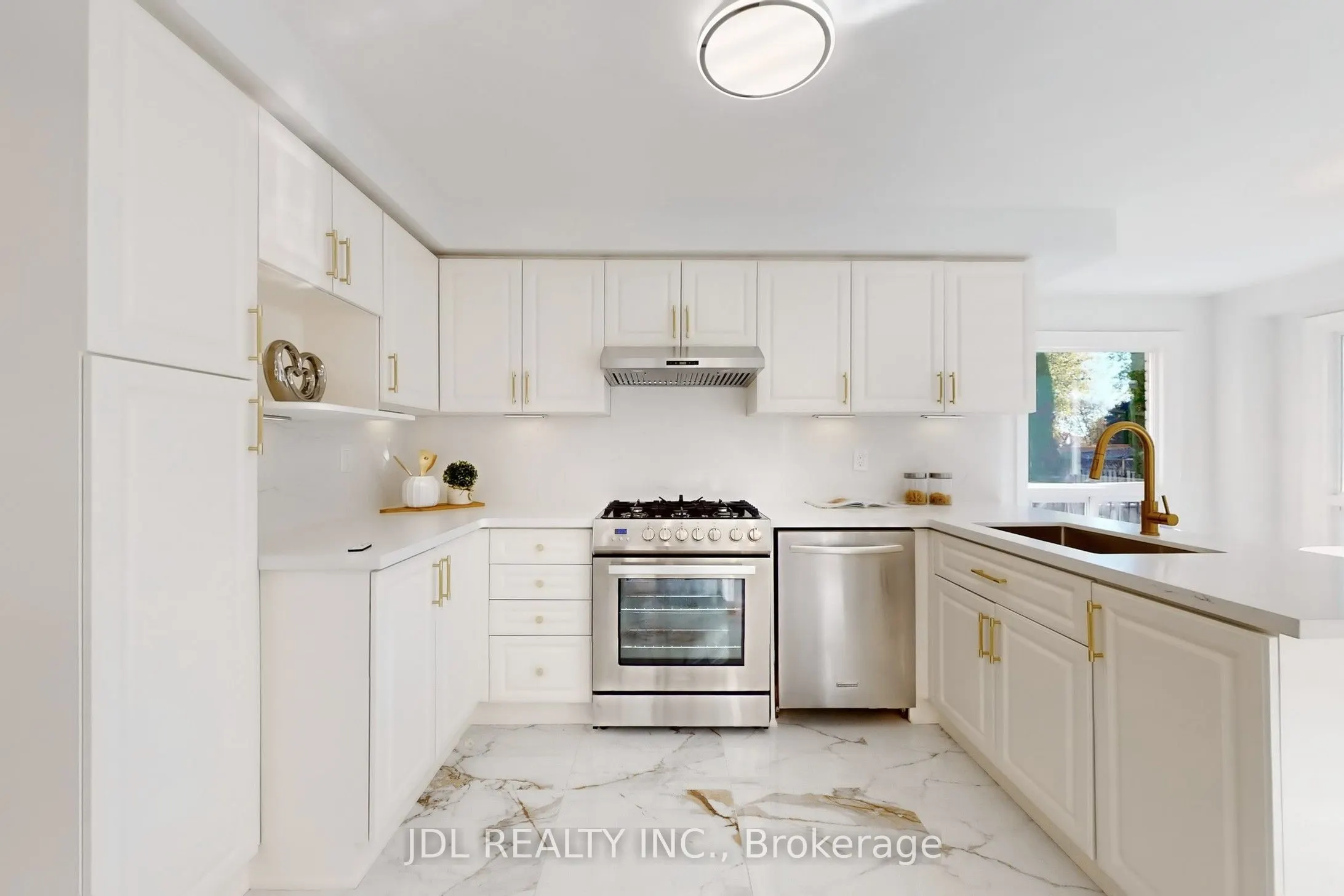 1093 Glenanna Road
