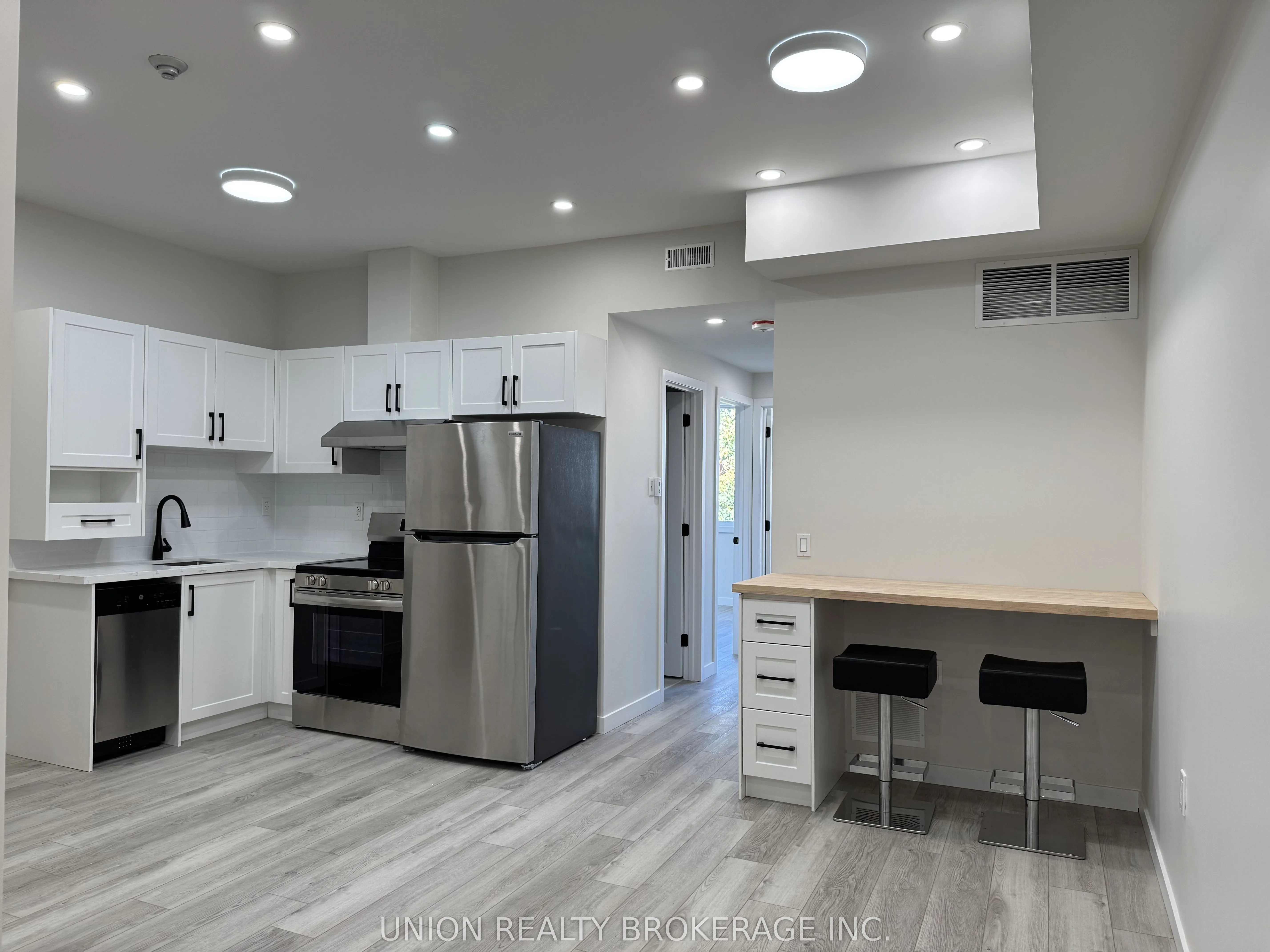 1184 Queen Street E, #4
