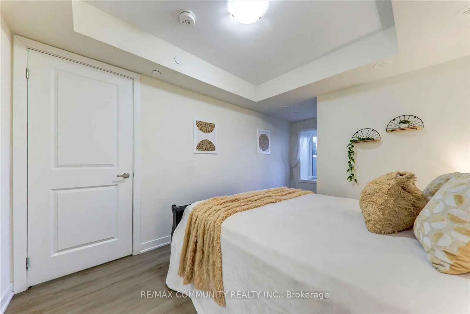 755 Omega Drive, #323