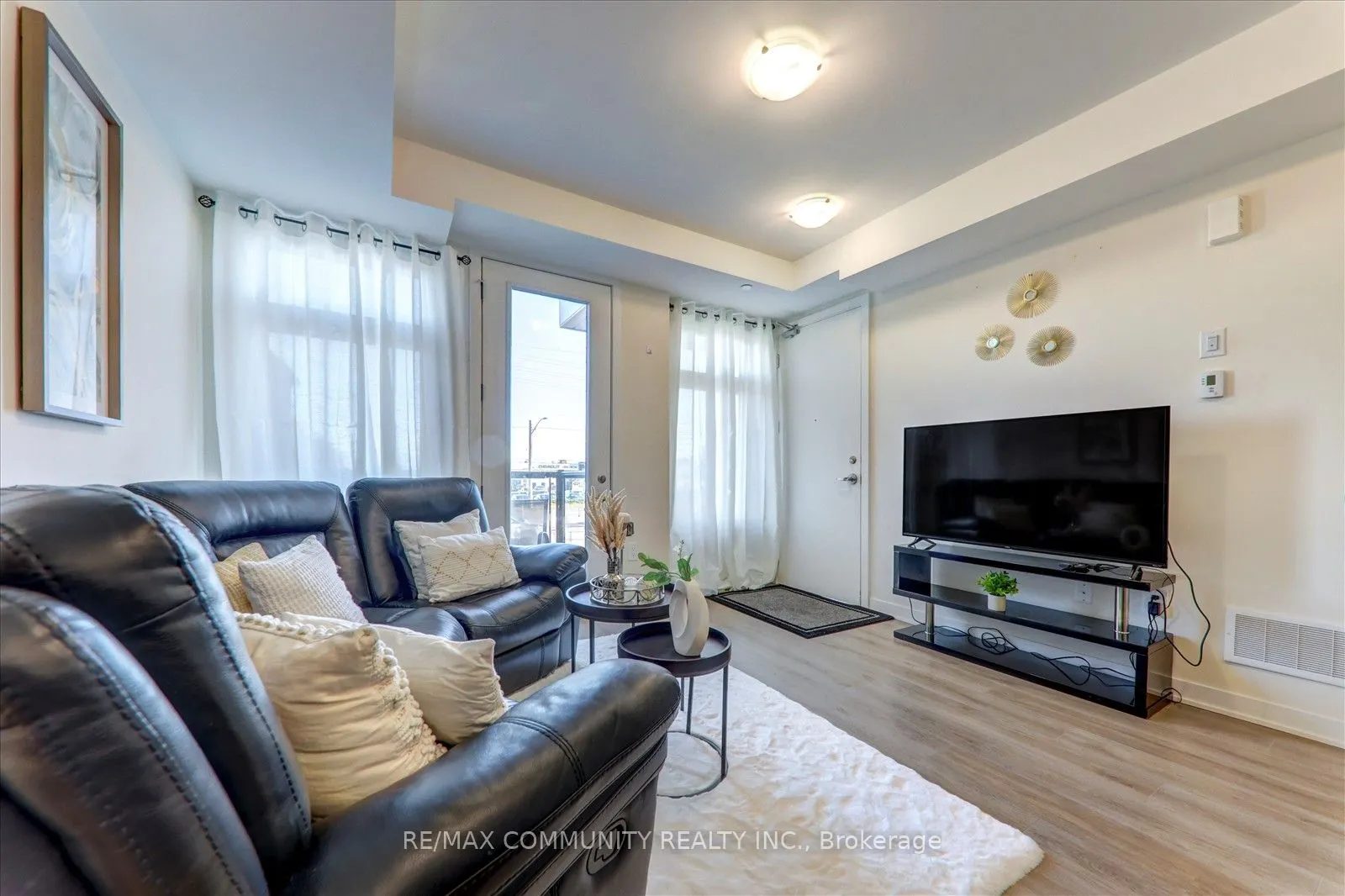 755 Omega Drive, #323