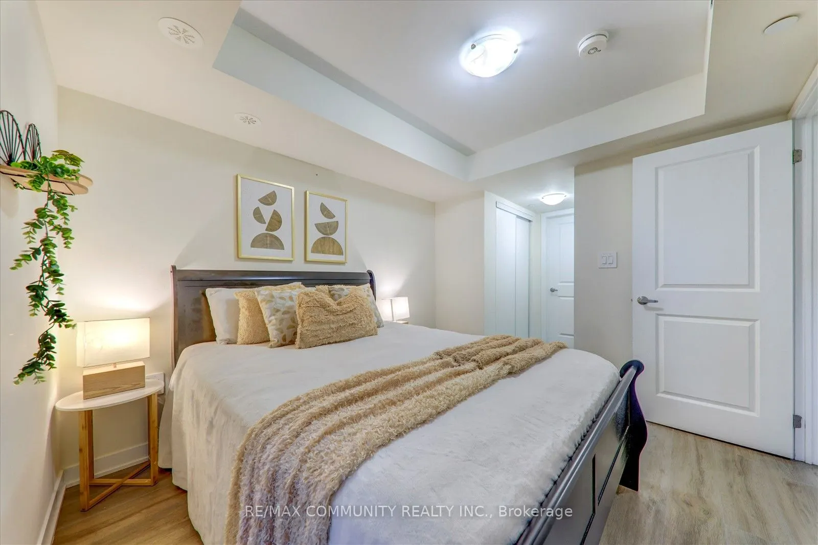 755 Omega Drive, #323