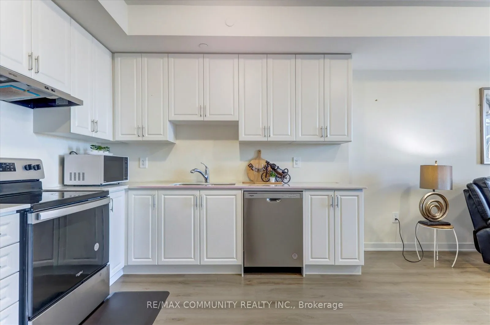 755 Omega Drive, #323