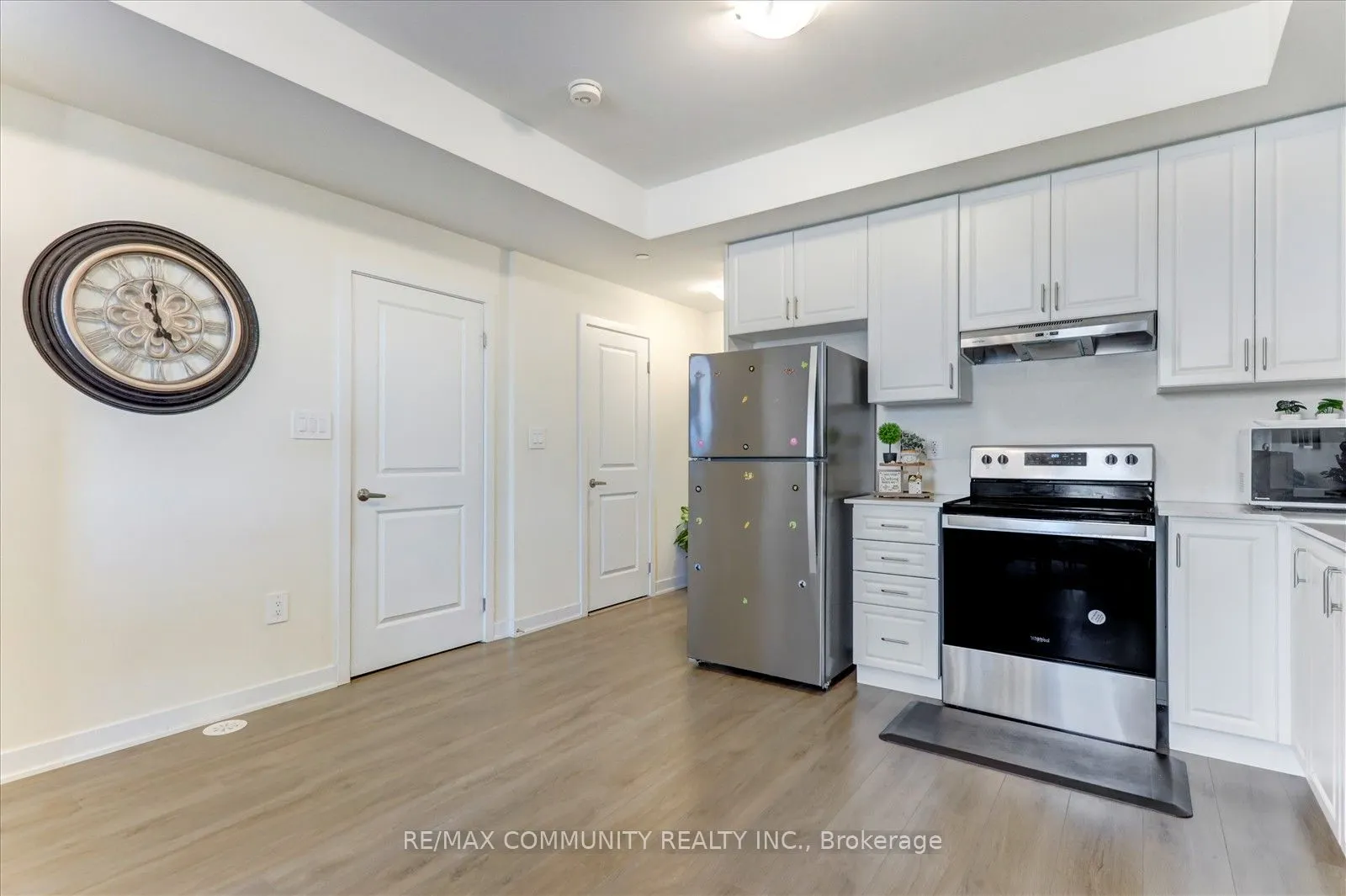 755 Omega Drive, #323