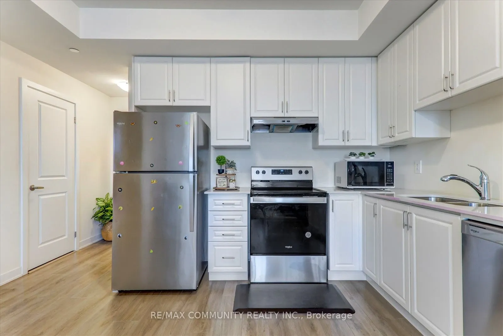 755 Omega Drive, #323