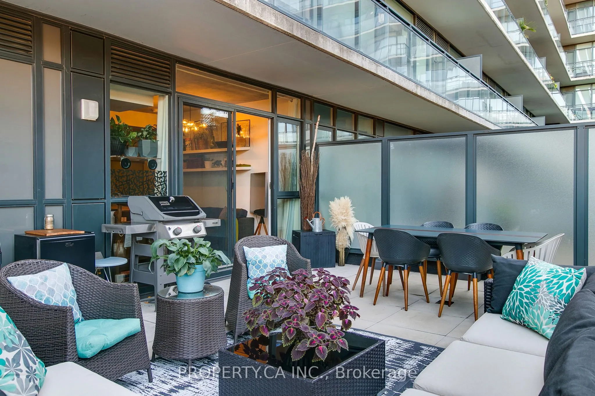 1190 Dundas Street E, #305