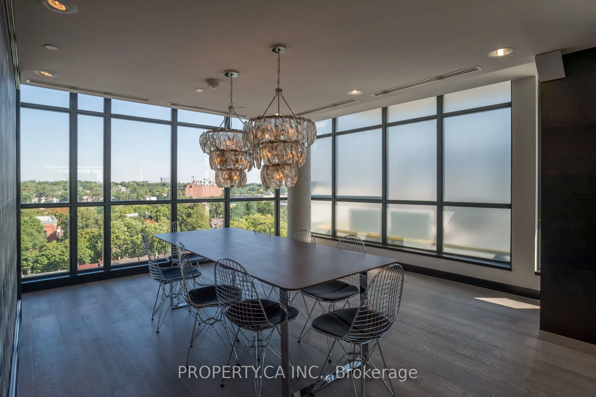 1190 Dundas Street E, #305
