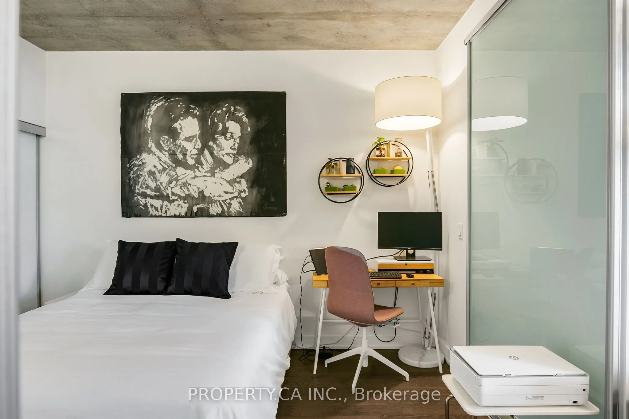 1190 Dundas Street E, #305