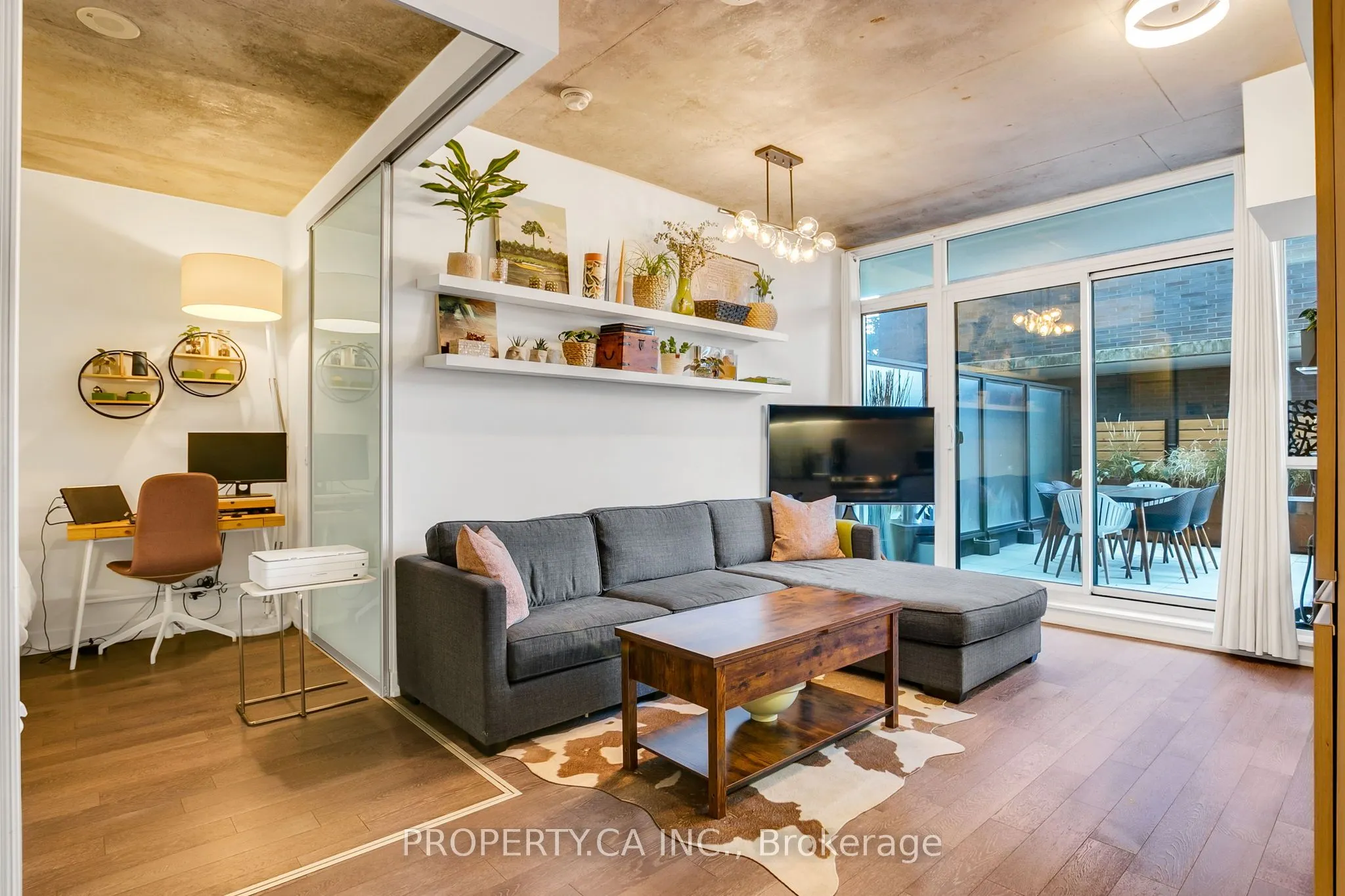 1190 Dundas Street E, #305