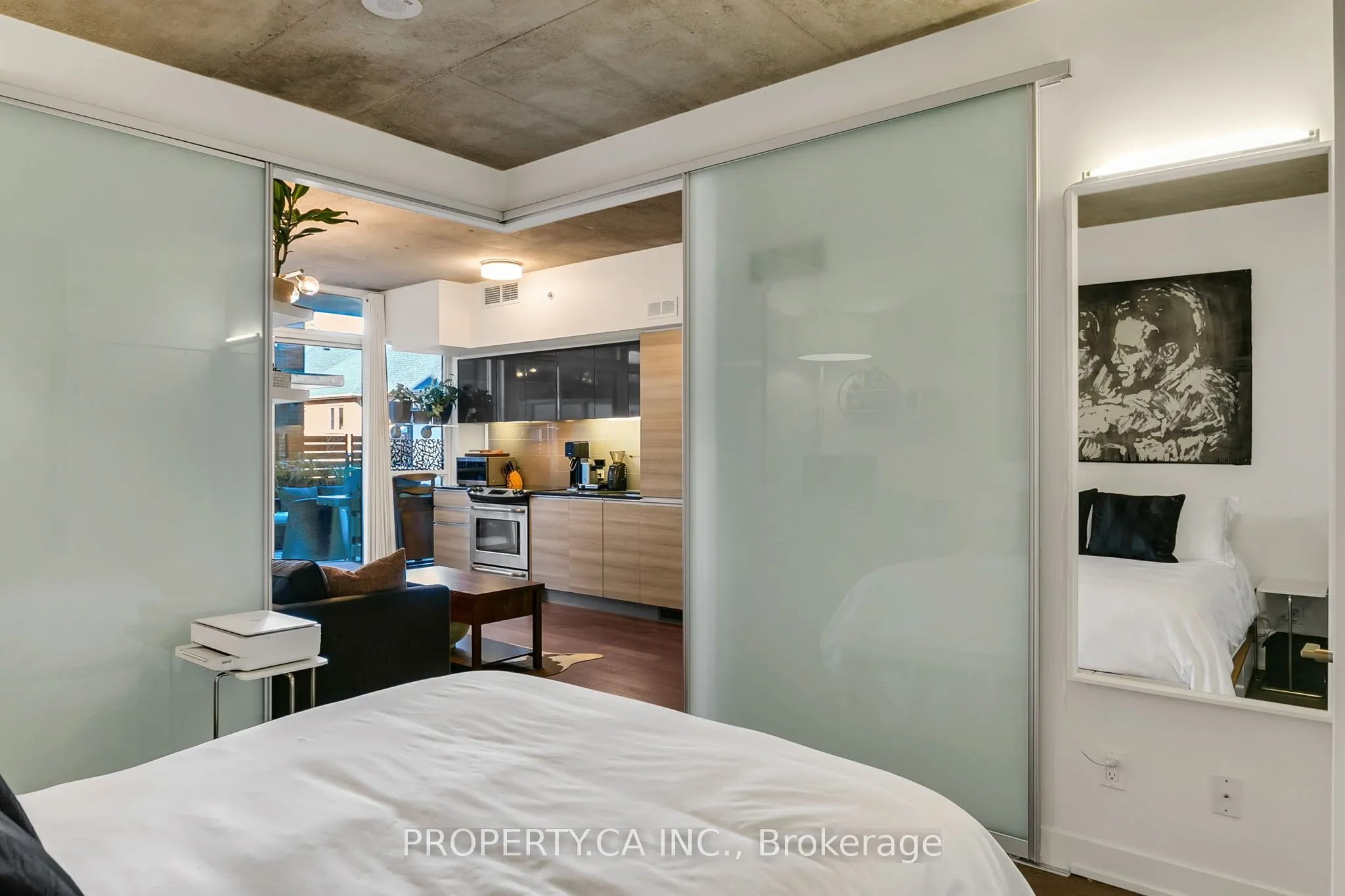 1190 Dundas Street E, #305