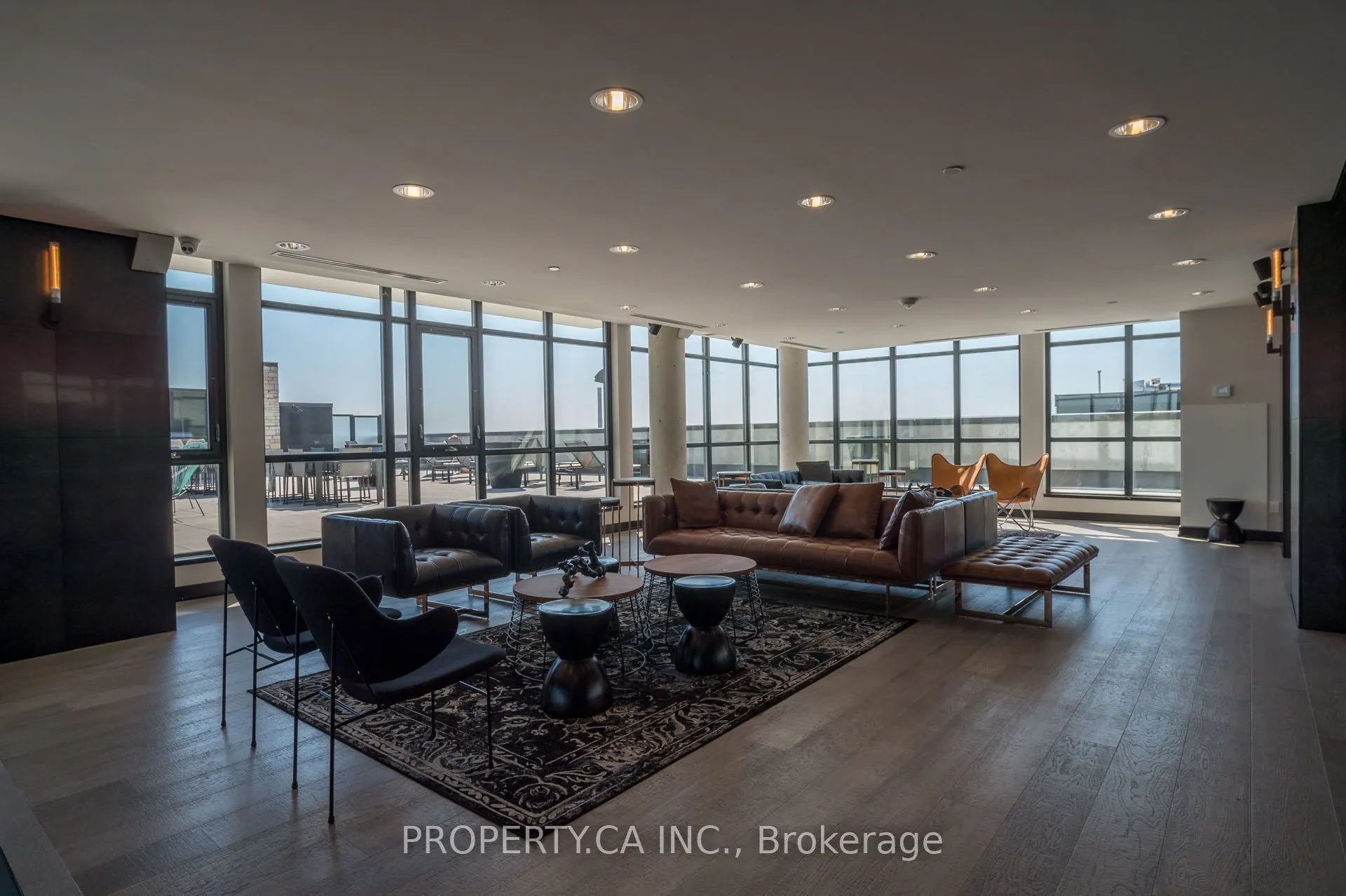 1190 Dundas Street E, #305
