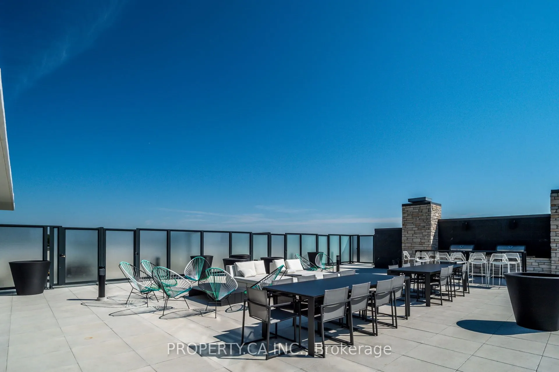 1190 Dundas Street E, #305