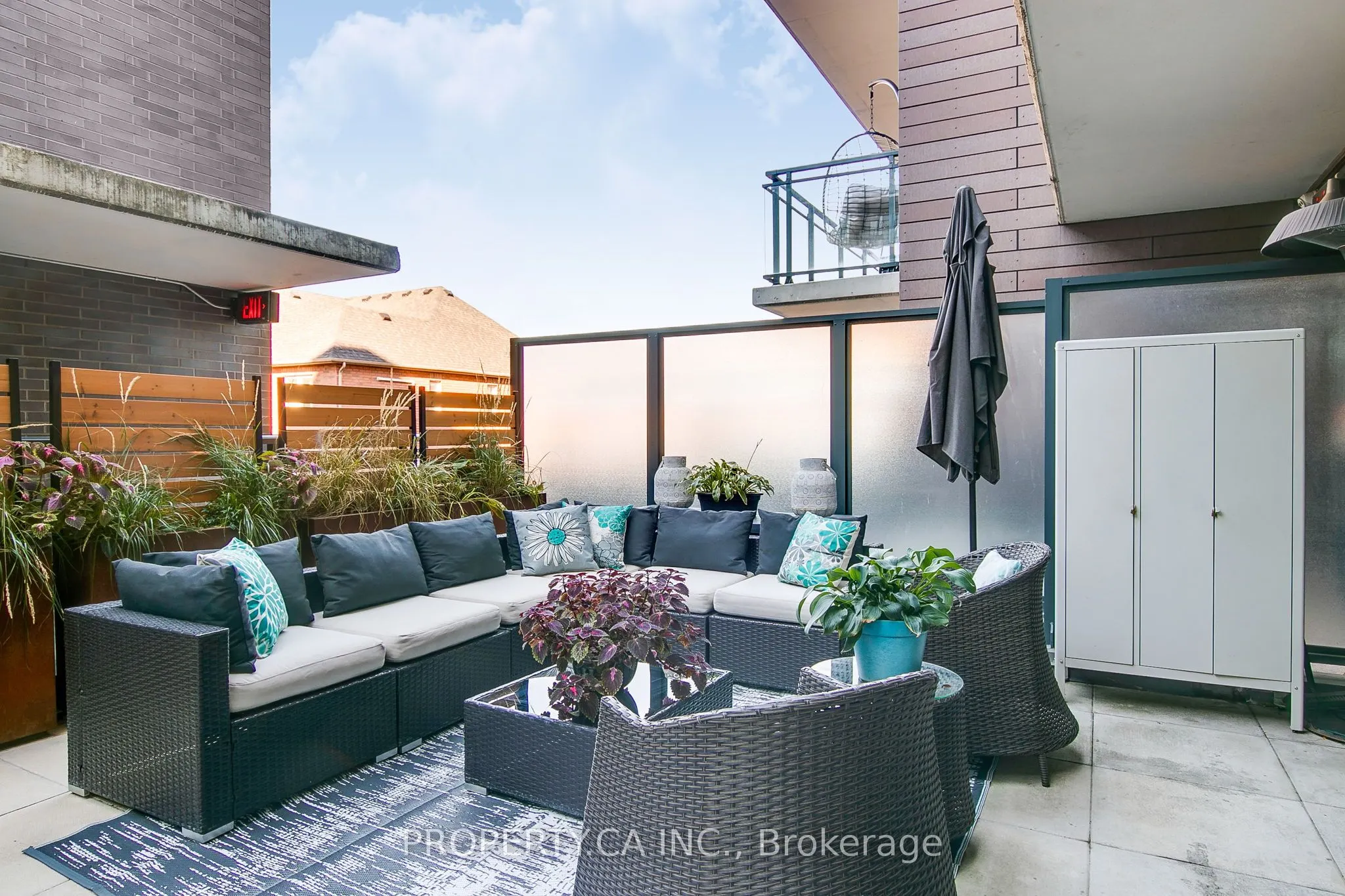 1190 Dundas Street E, #305