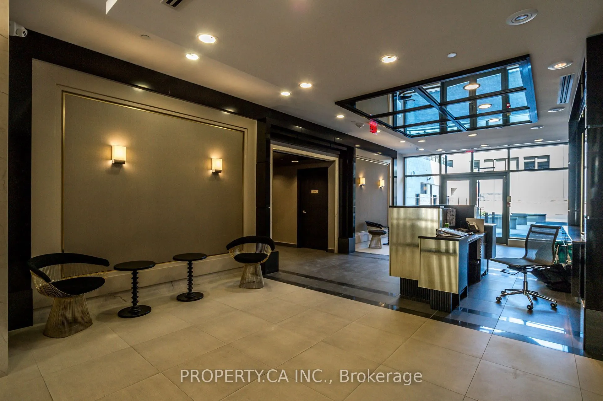 1190 Dundas Street E, #305