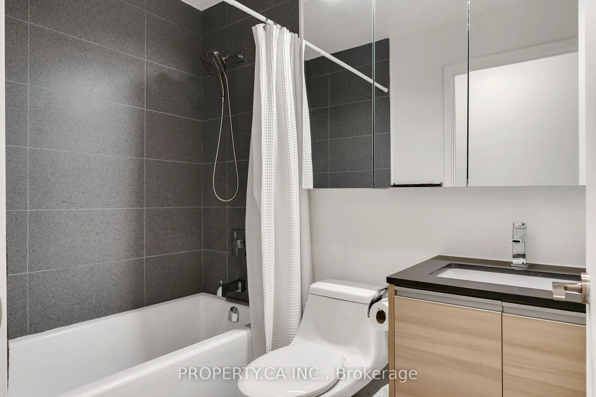 1190 Dundas Street E, #305