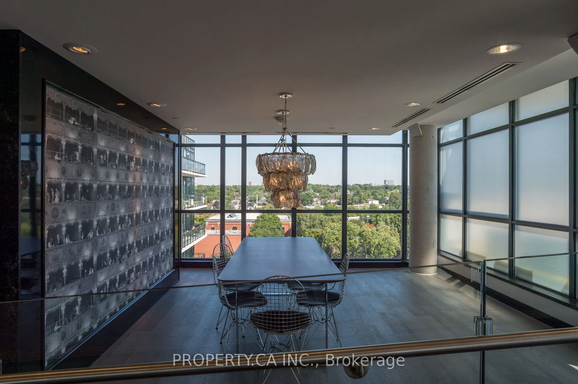 1190 Dundas Street E, #305