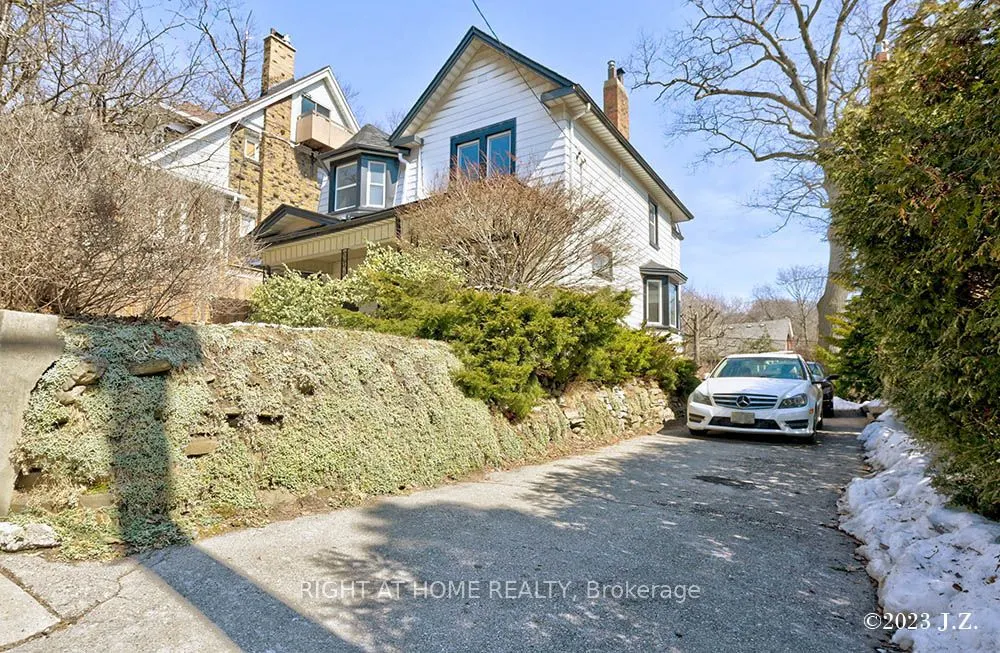 37 Kingswood Road