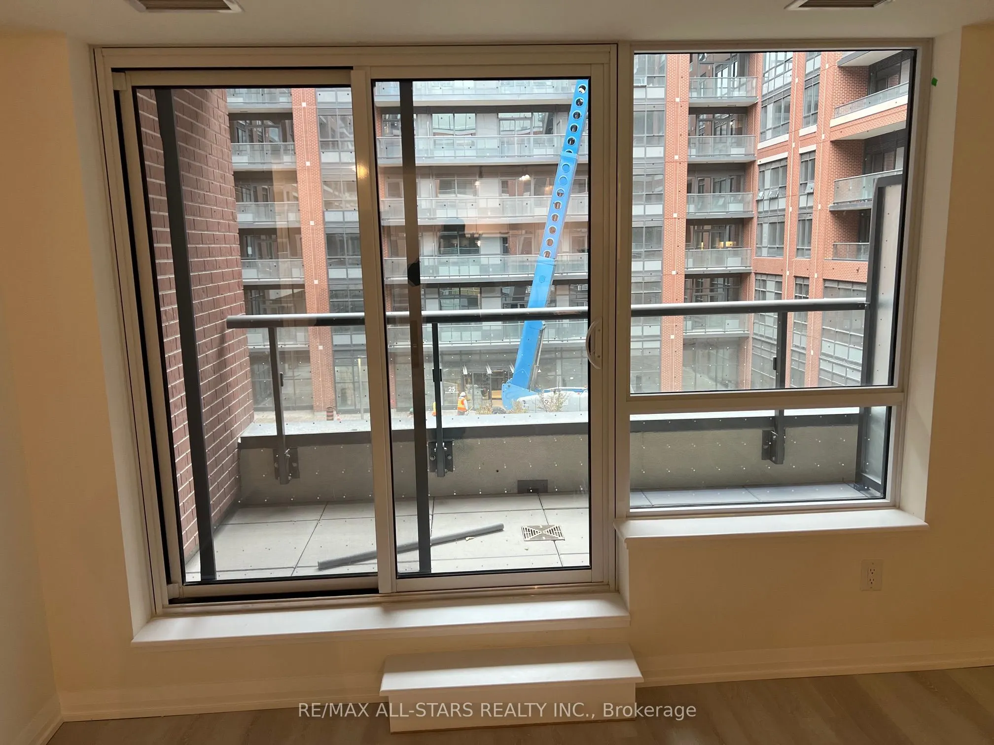 3260 Sheppard Avenue E, #309