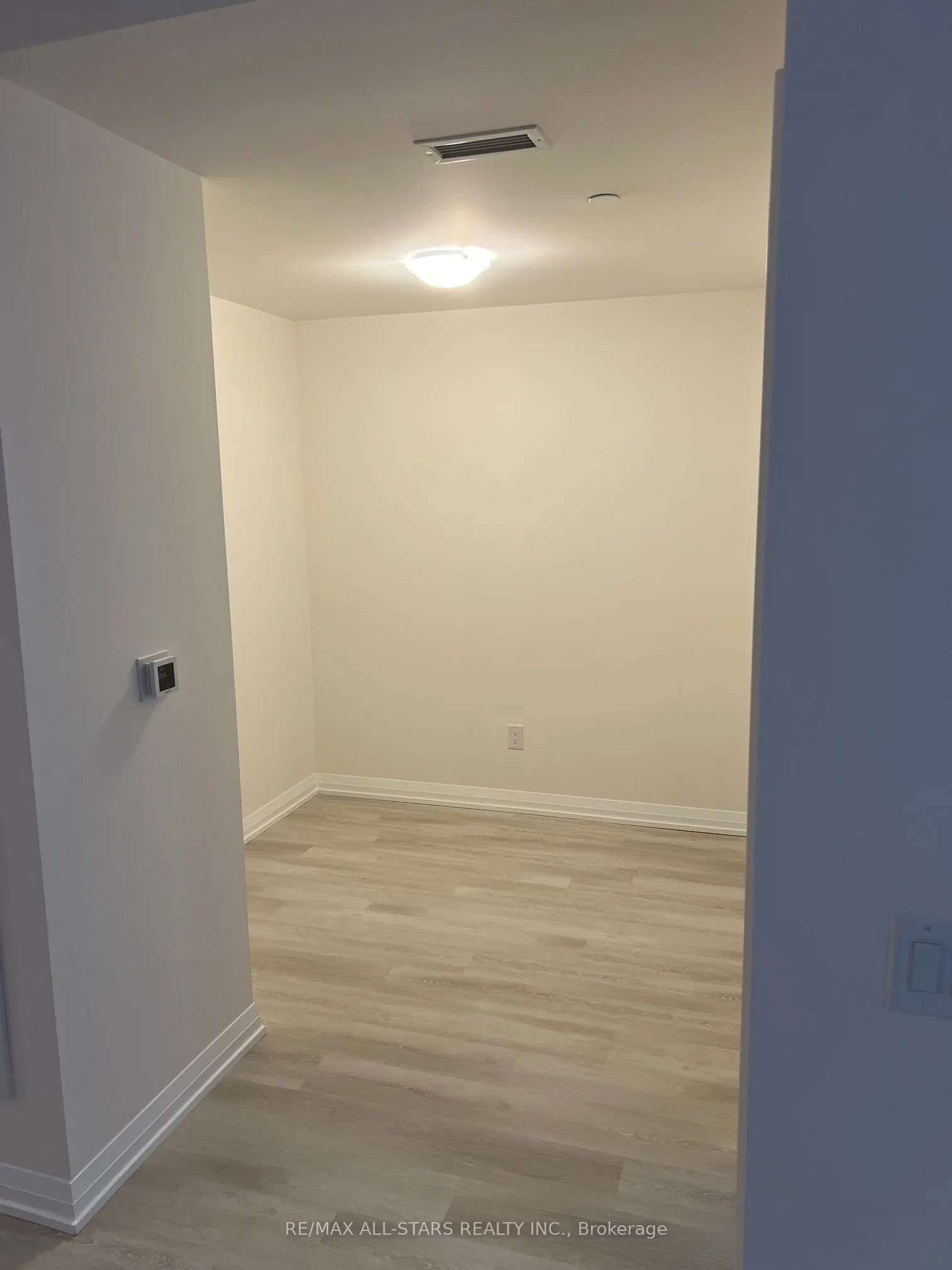 3260 Sheppard Avenue E, #309