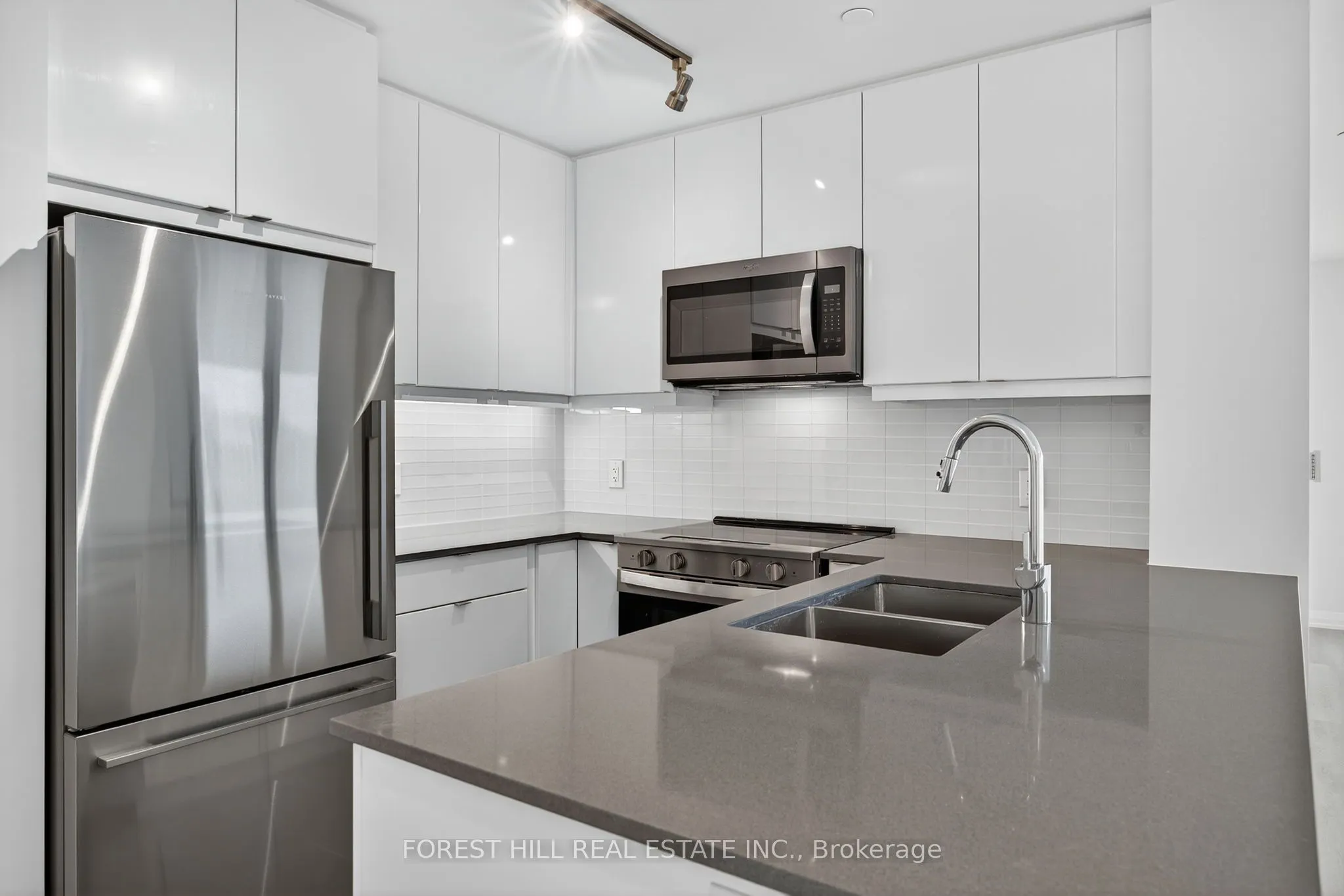 3260 Sheppard Avenue E, #414