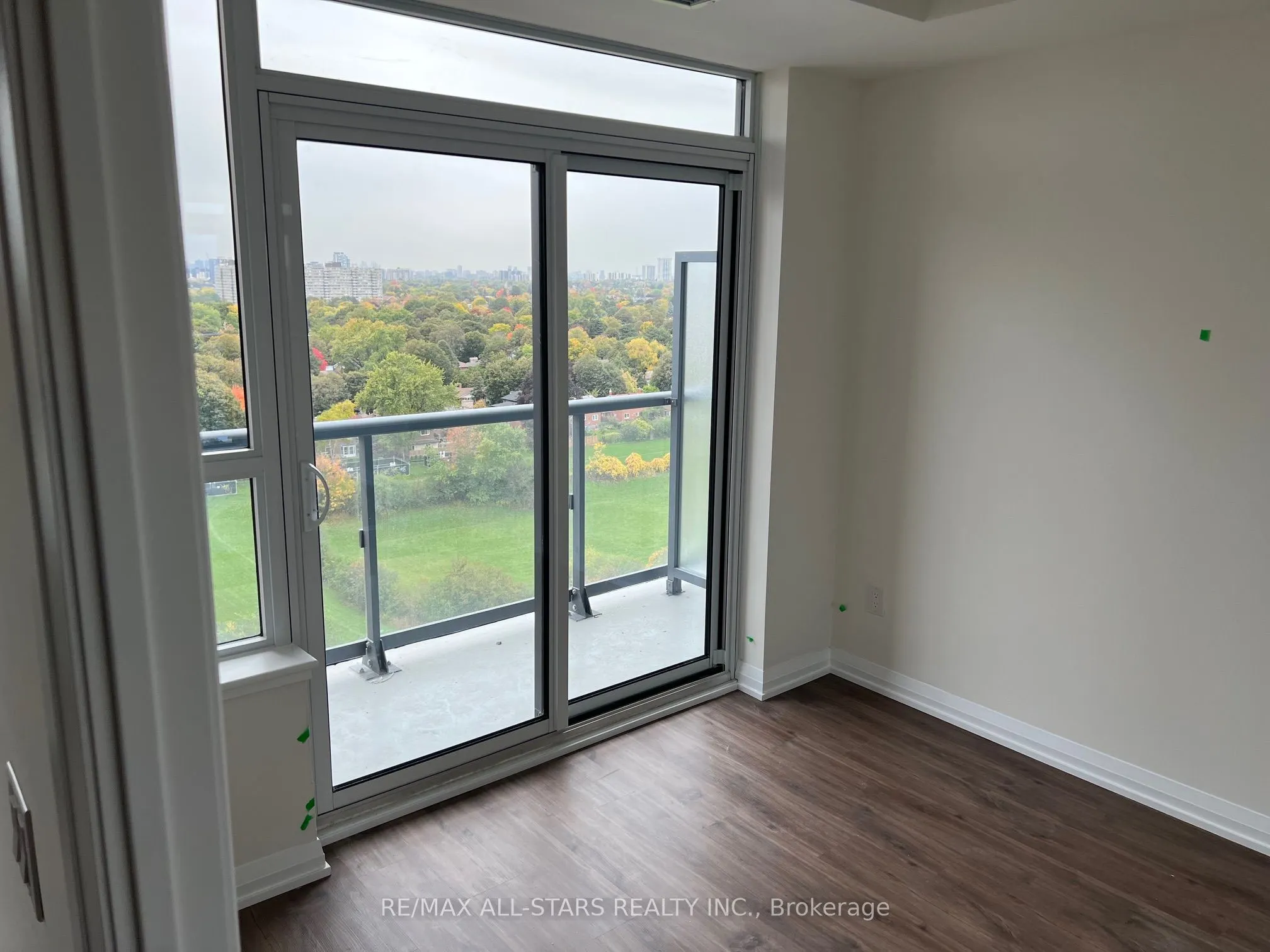 3260 Sheppard Avenue E, #1210