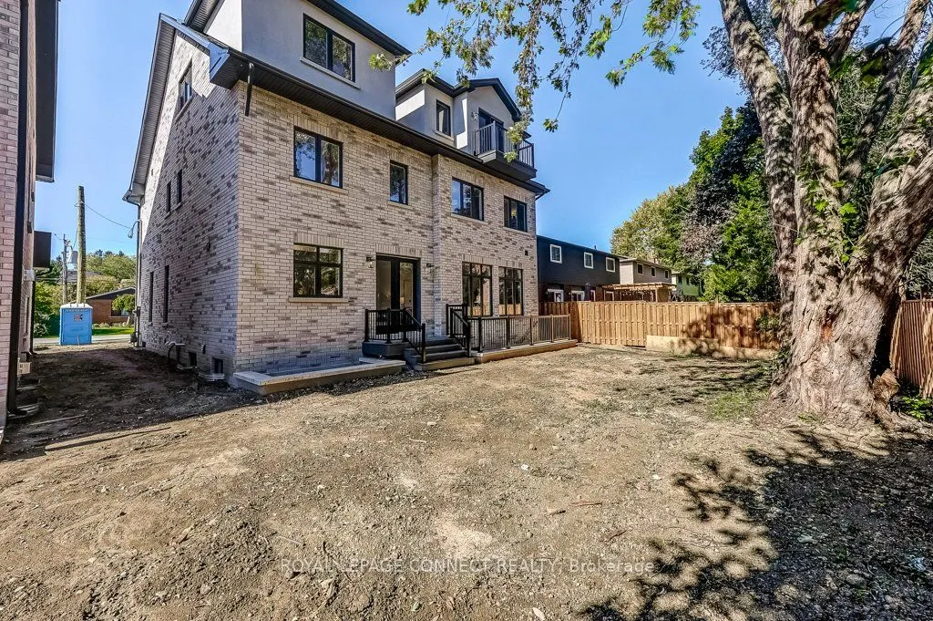 393 Rosebank Road