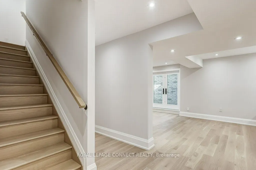 393 Rosebank Road