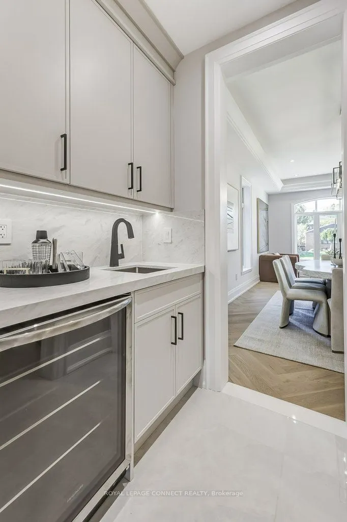 393 Rosebank Road