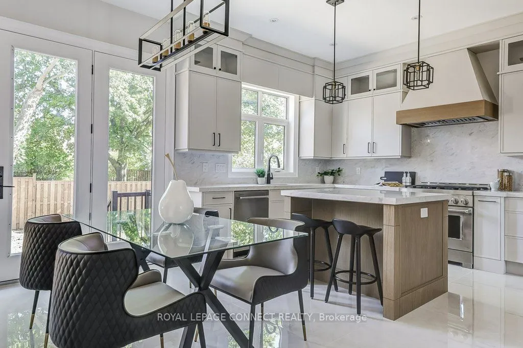 393 Rosebank Road