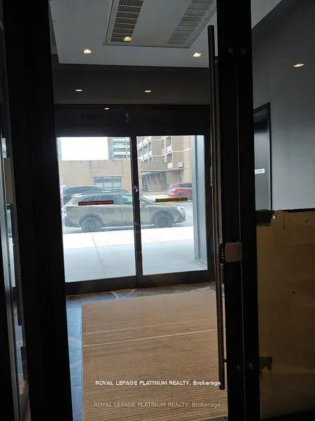 286 Main Street, #1206