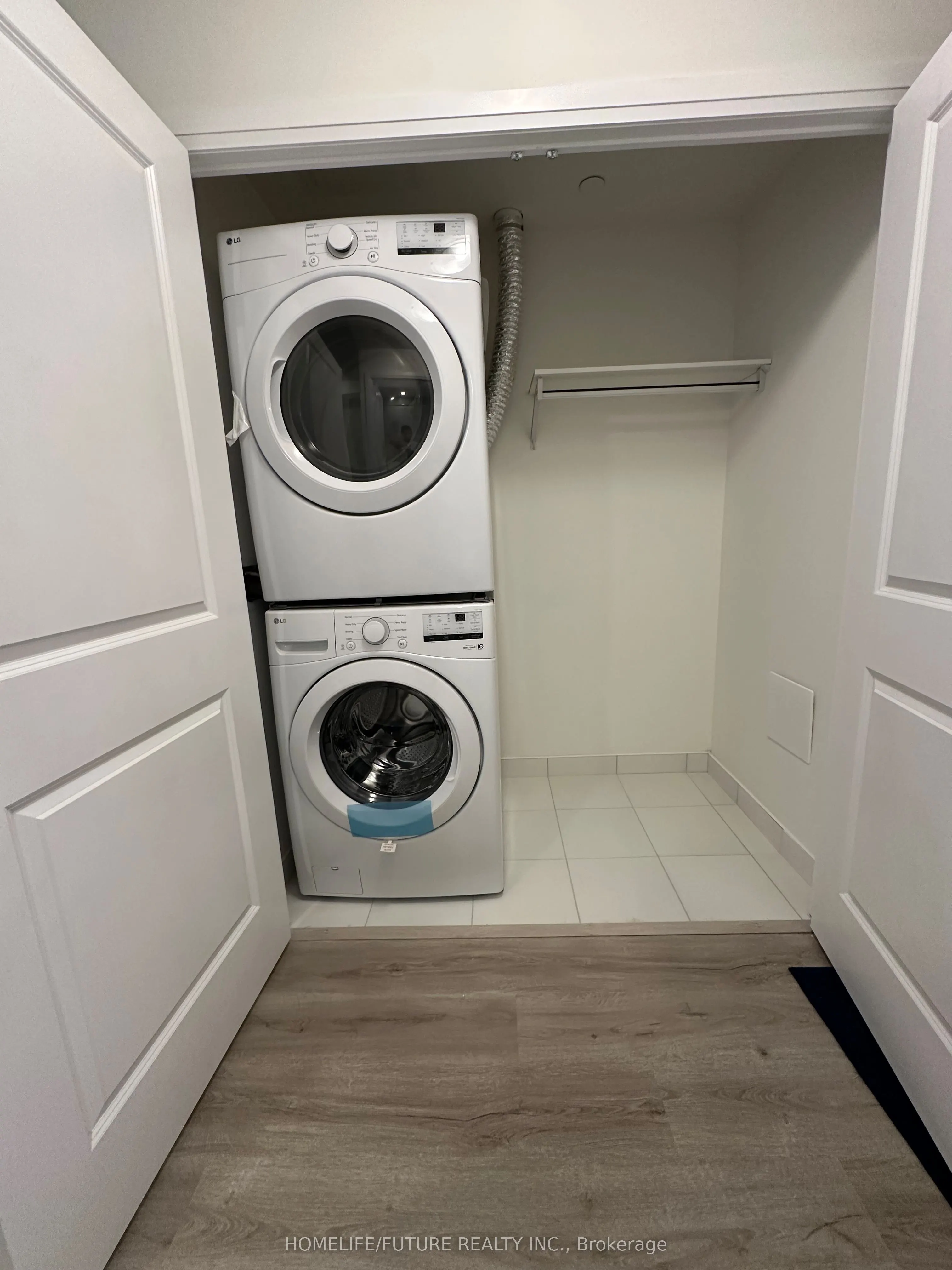 3260 Sheppard Avenue E, #1306