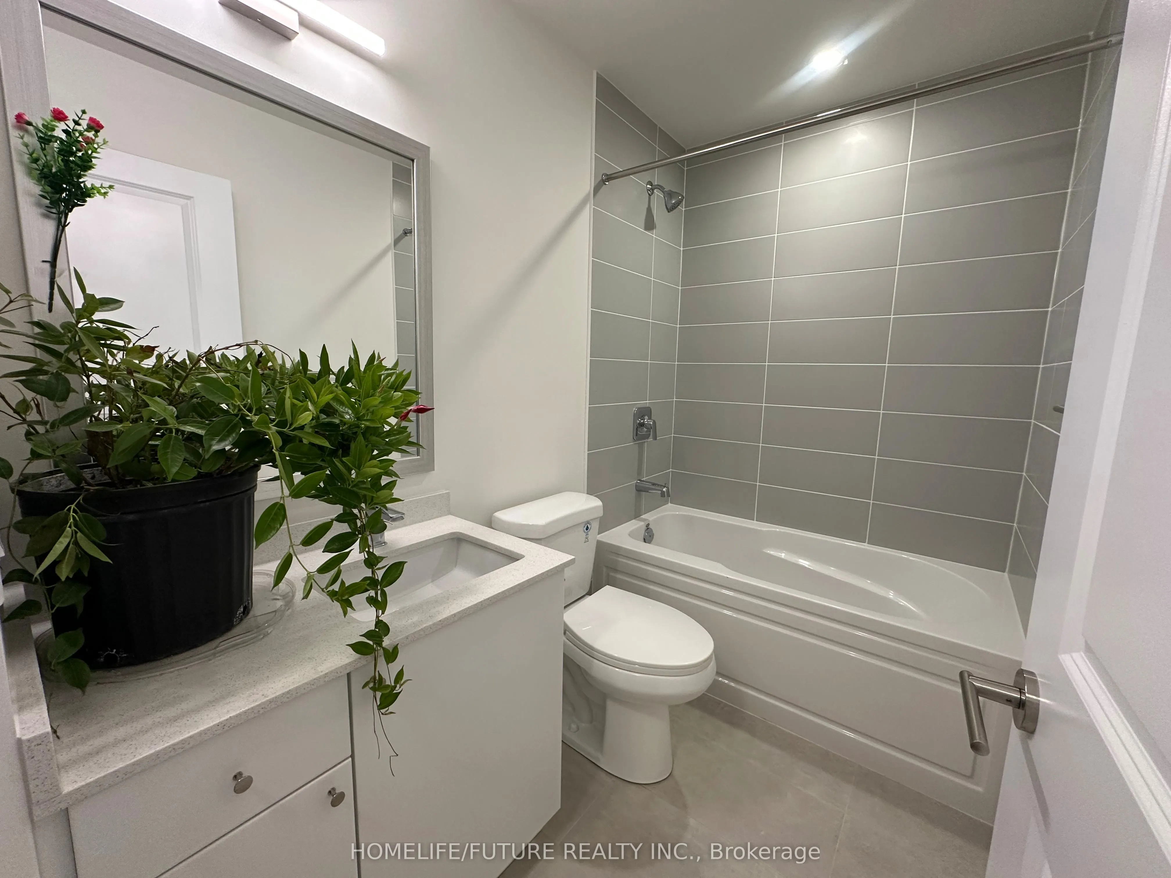 3260 Sheppard Avenue E, #1306