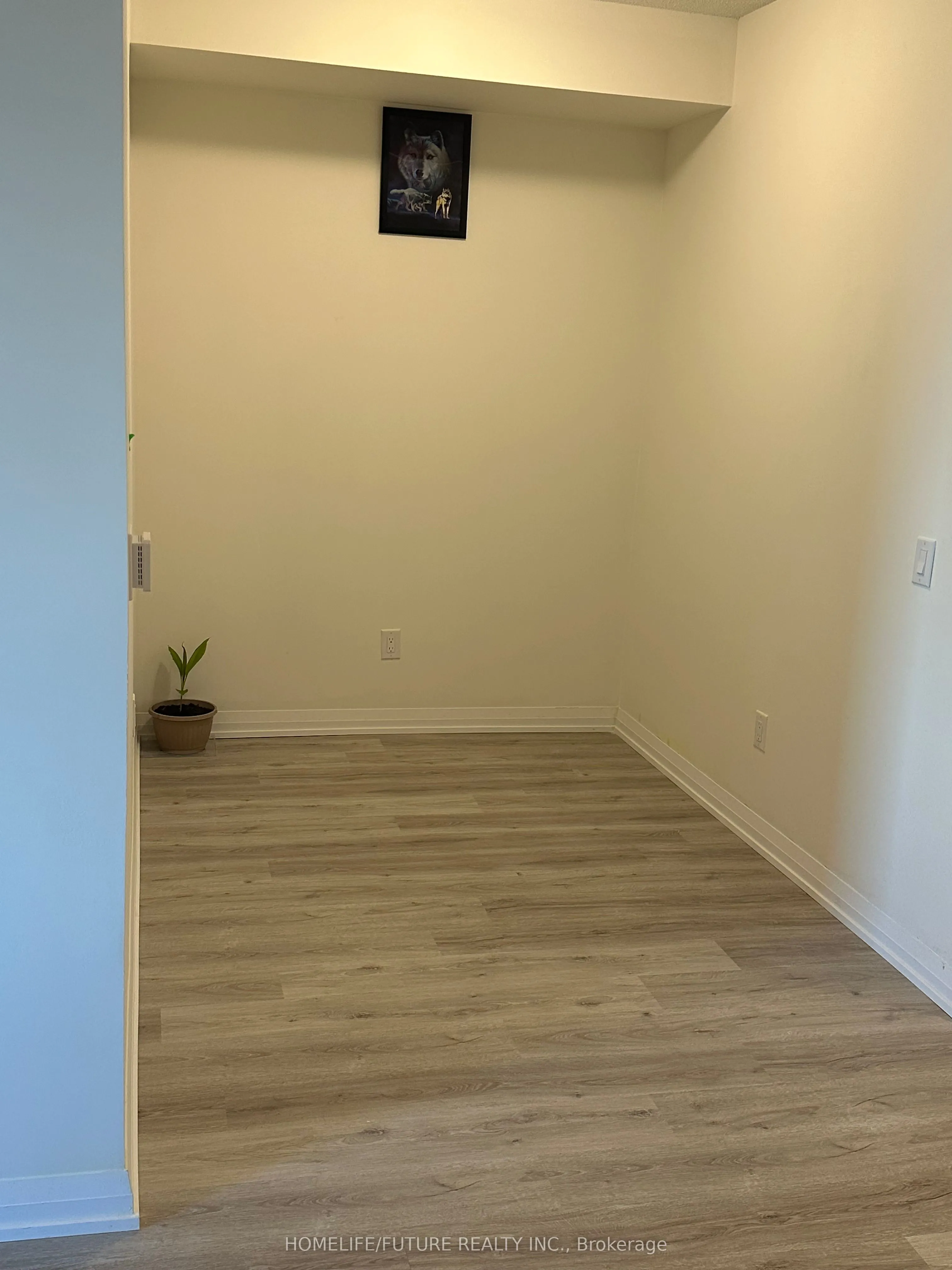 3260 Sheppard Avenue E, #1305