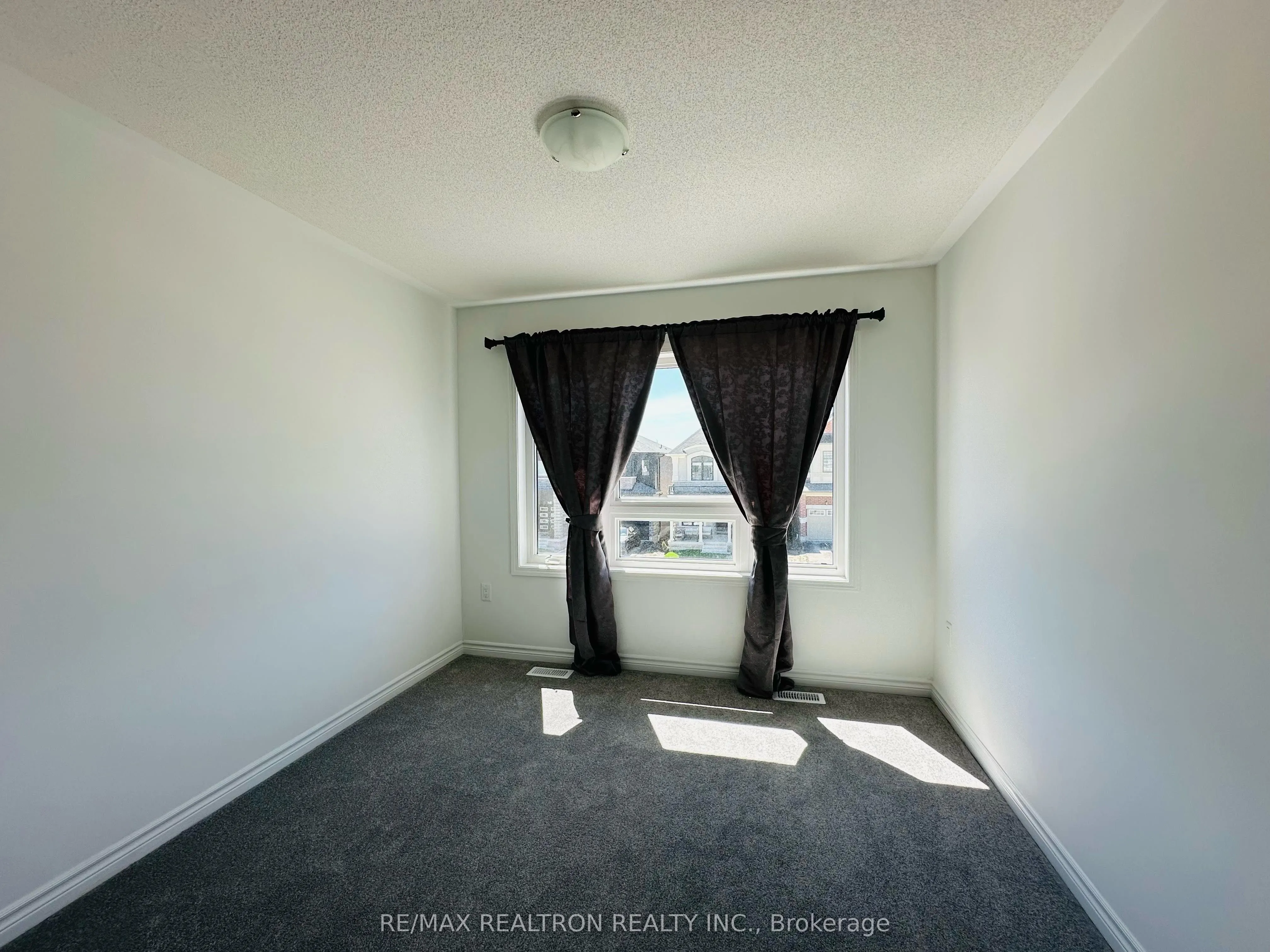1518 Honey Locust Place
