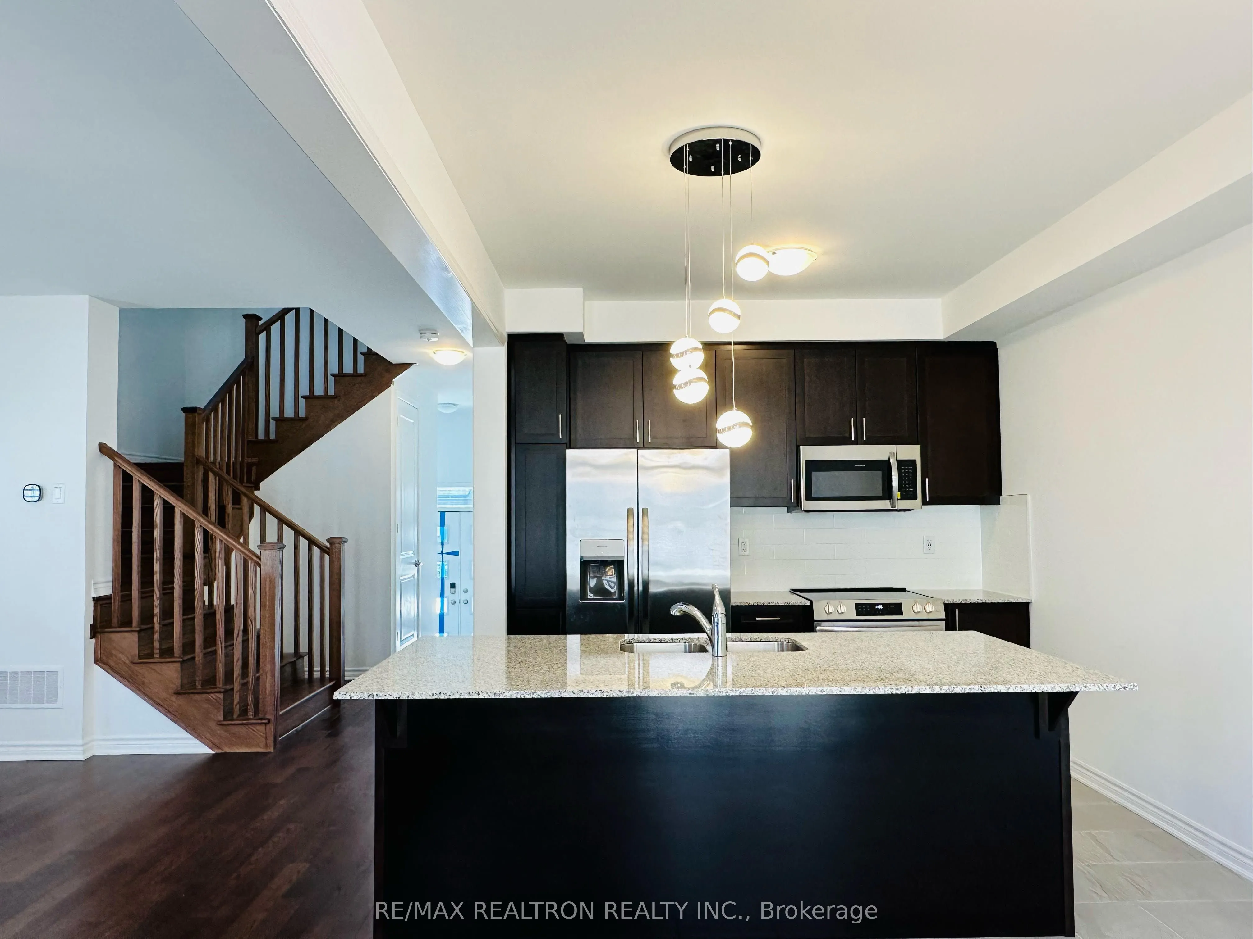 1518 Honey Locust Place