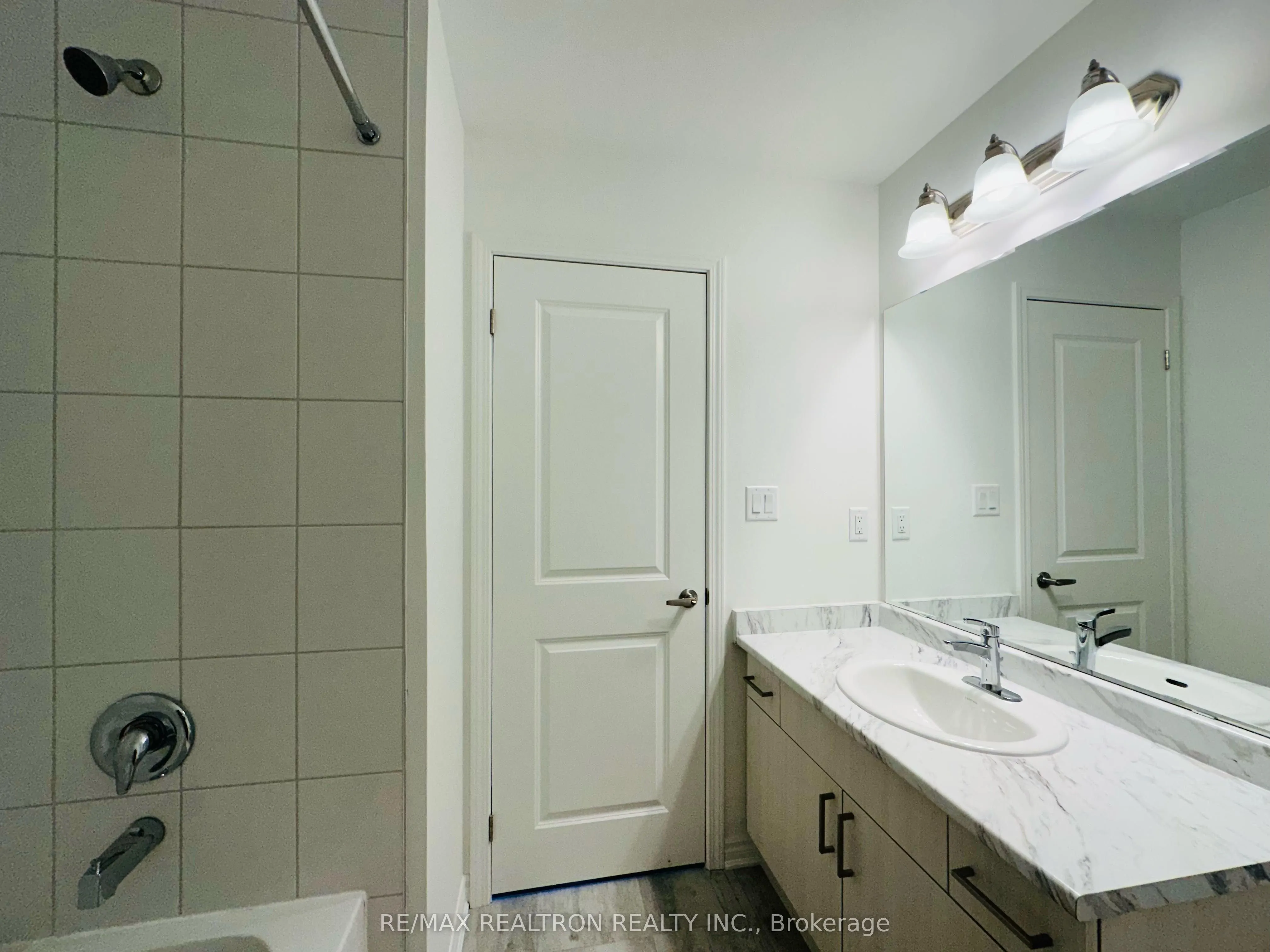 1518 Honey Locust Place