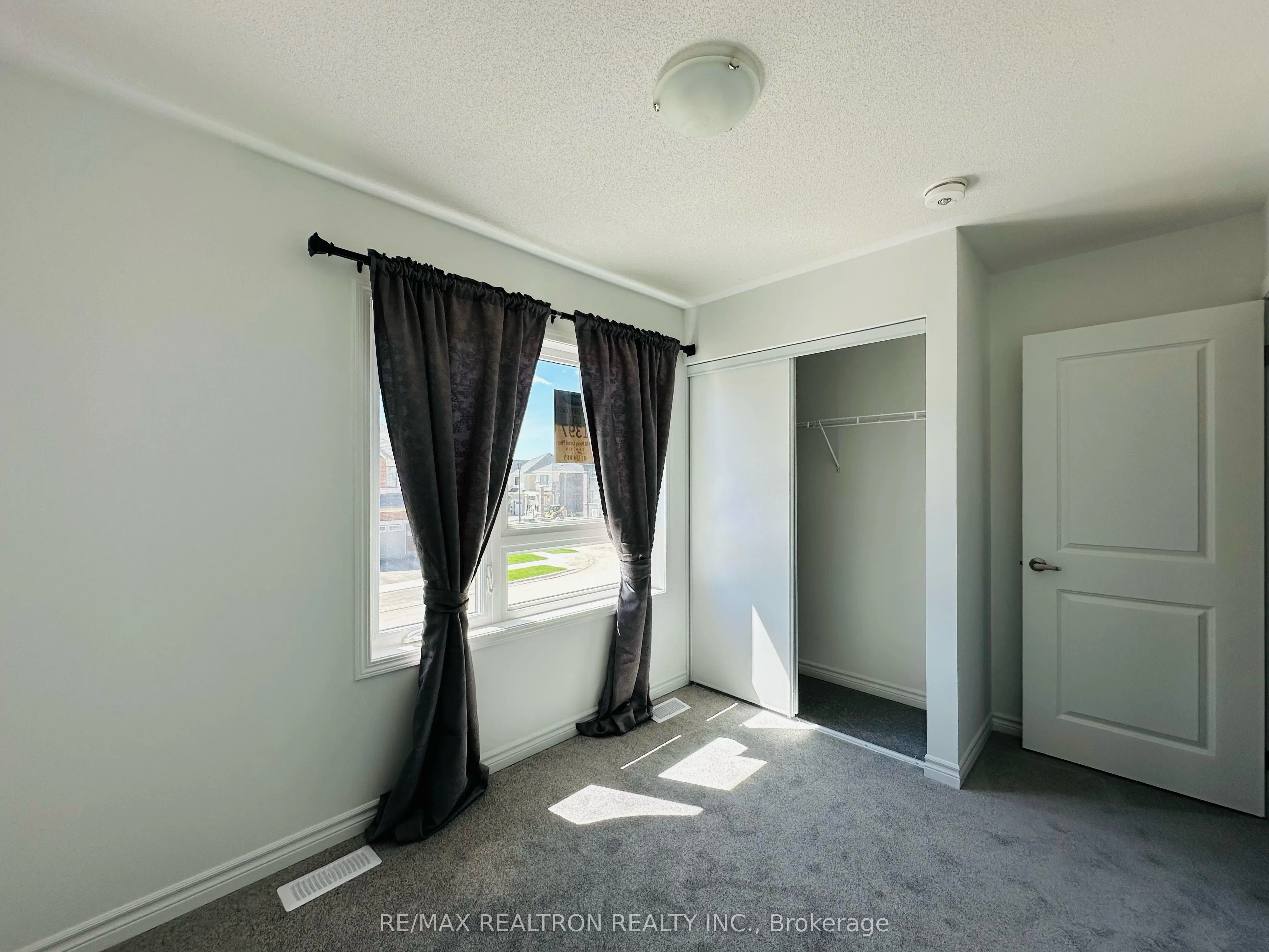 1518 Honey Locust Place