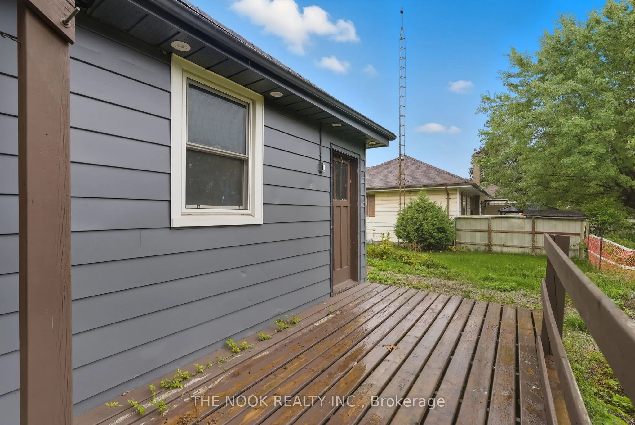 1496 Simcoe Street N