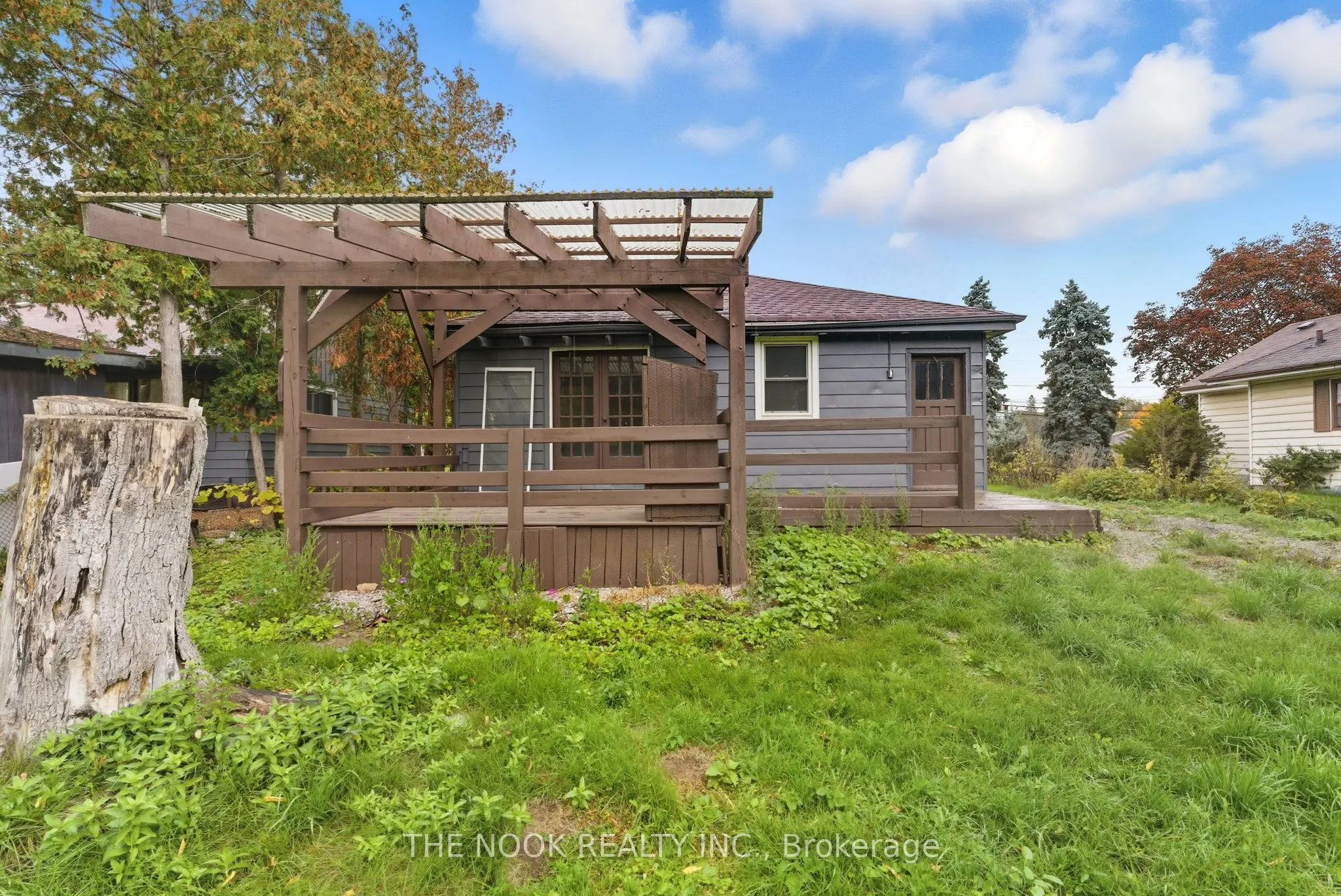 1496 Simcoe Street N