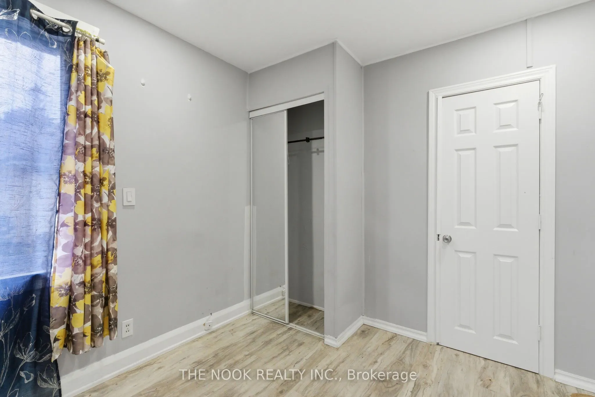 1496 Simcoe Street N