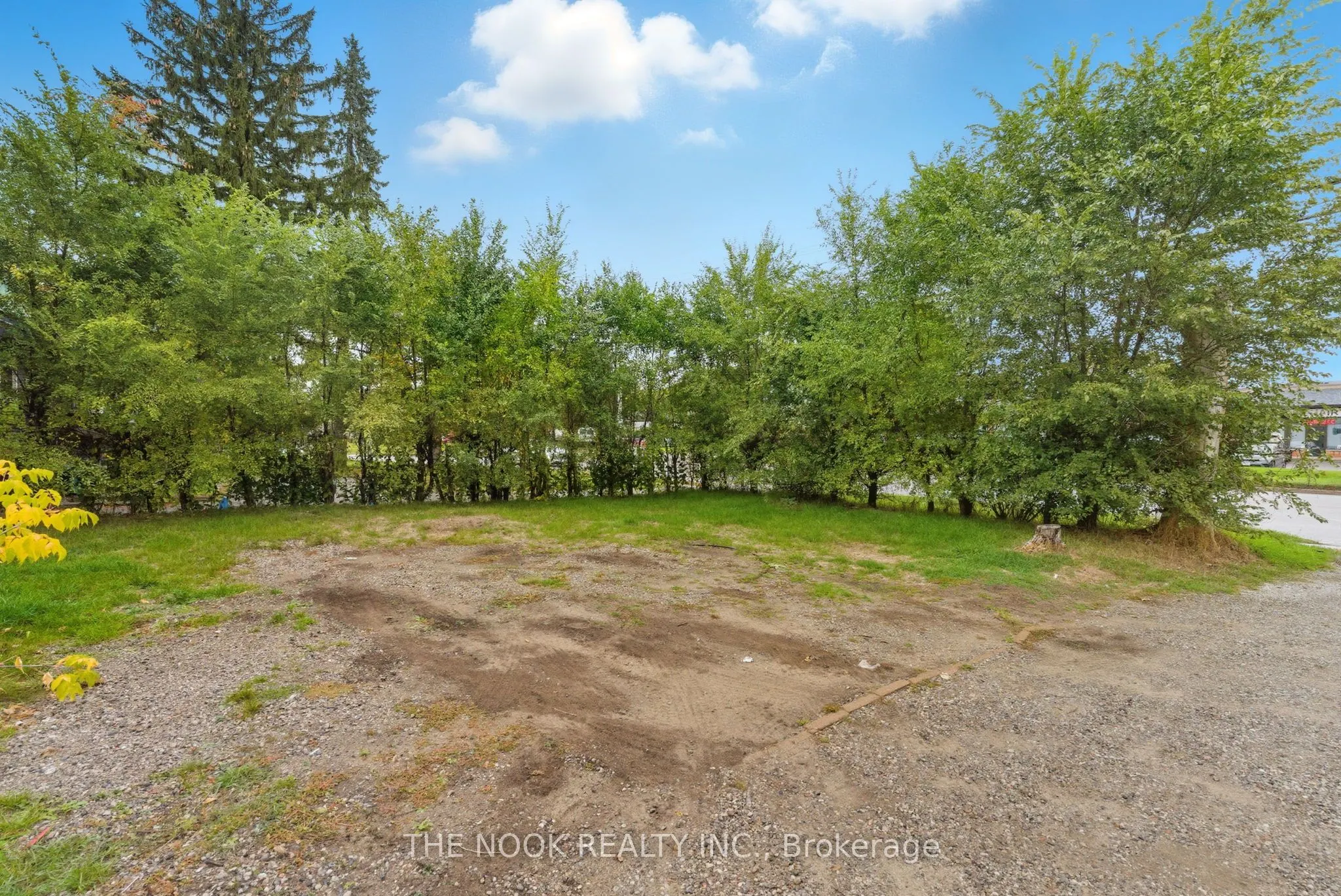 1496 Simcoe Street N