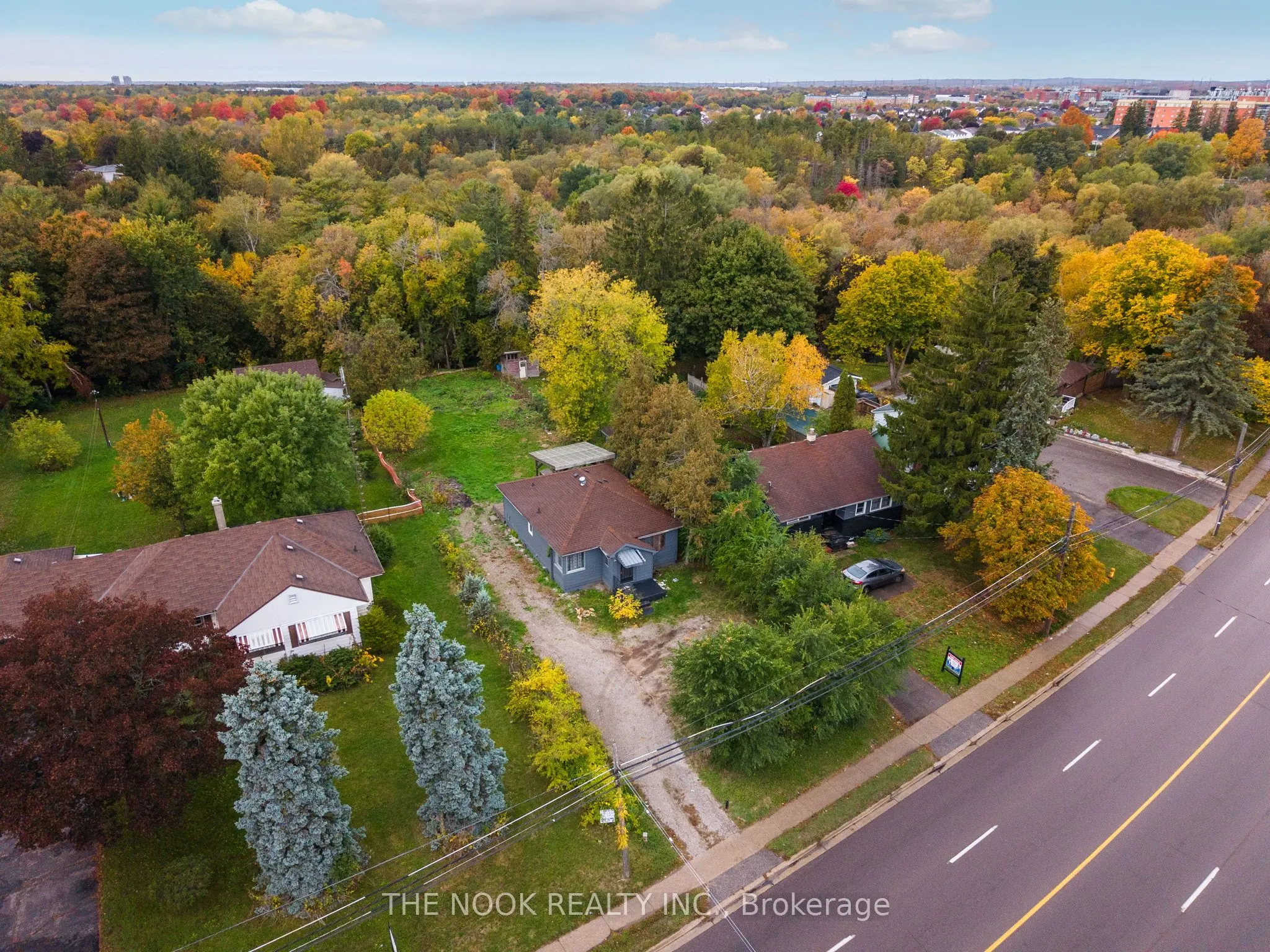 1496 Simcoe Street N