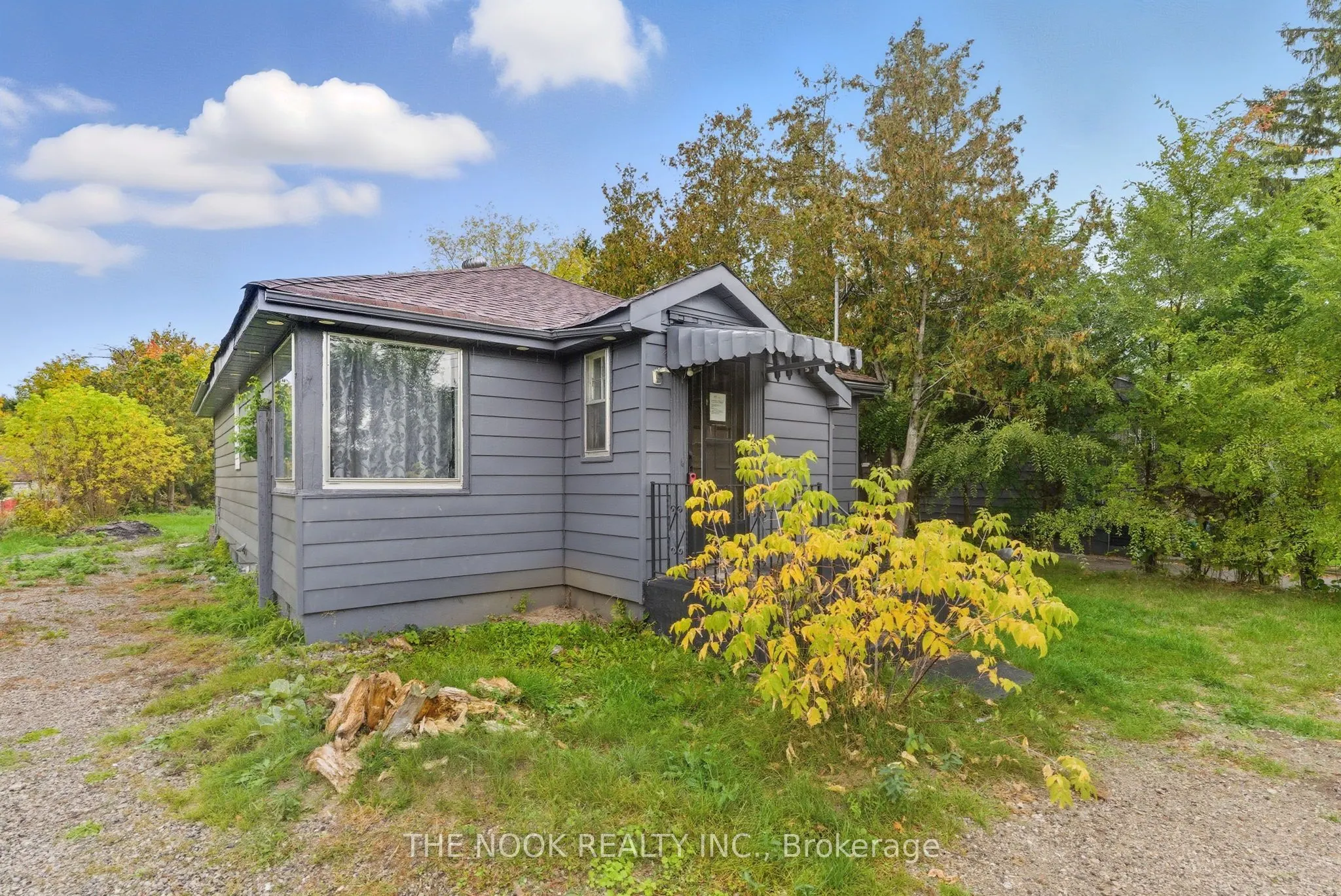 1496 Simcoe Street N