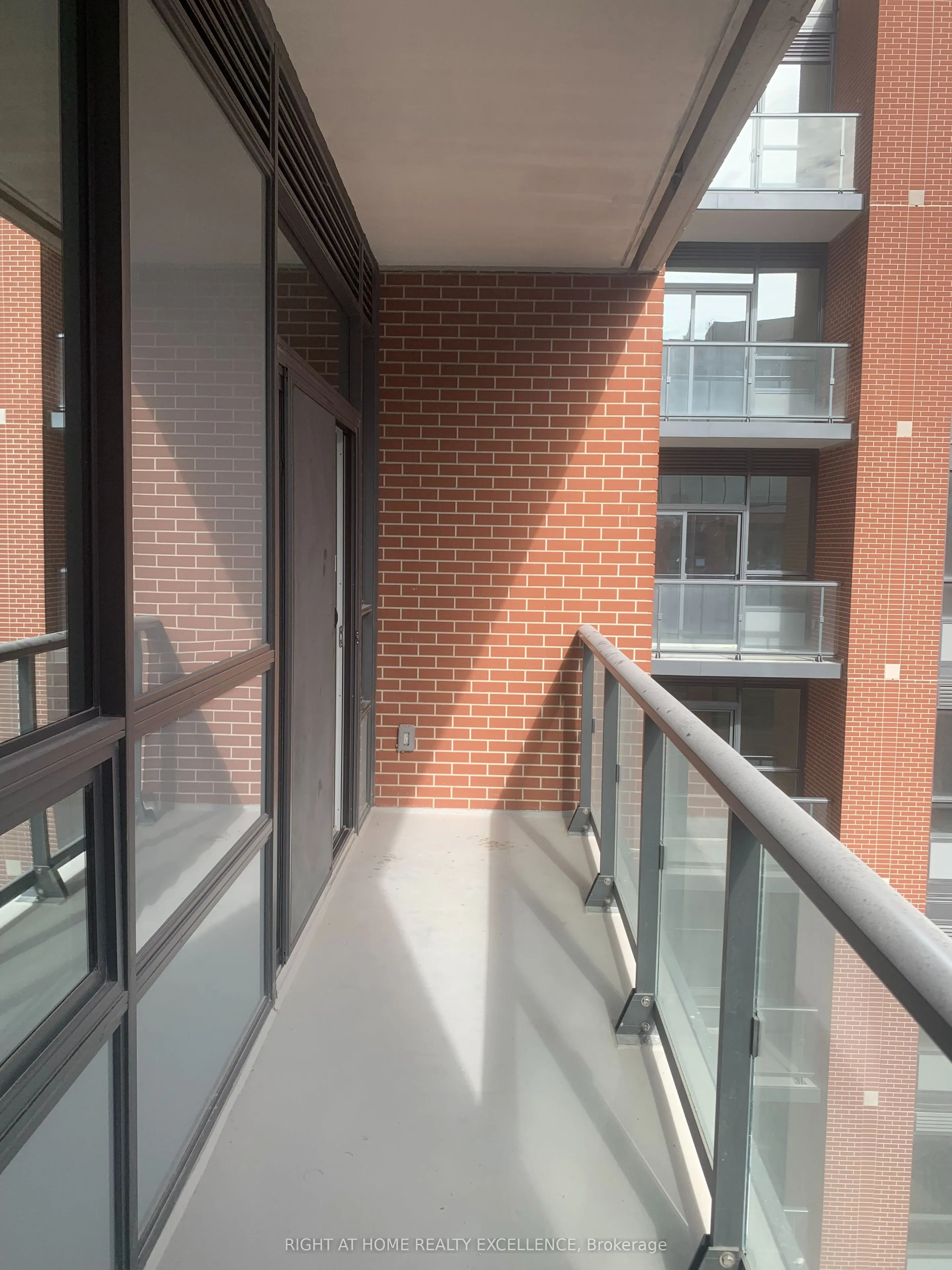 3260 Sheppard Avenue E, #604