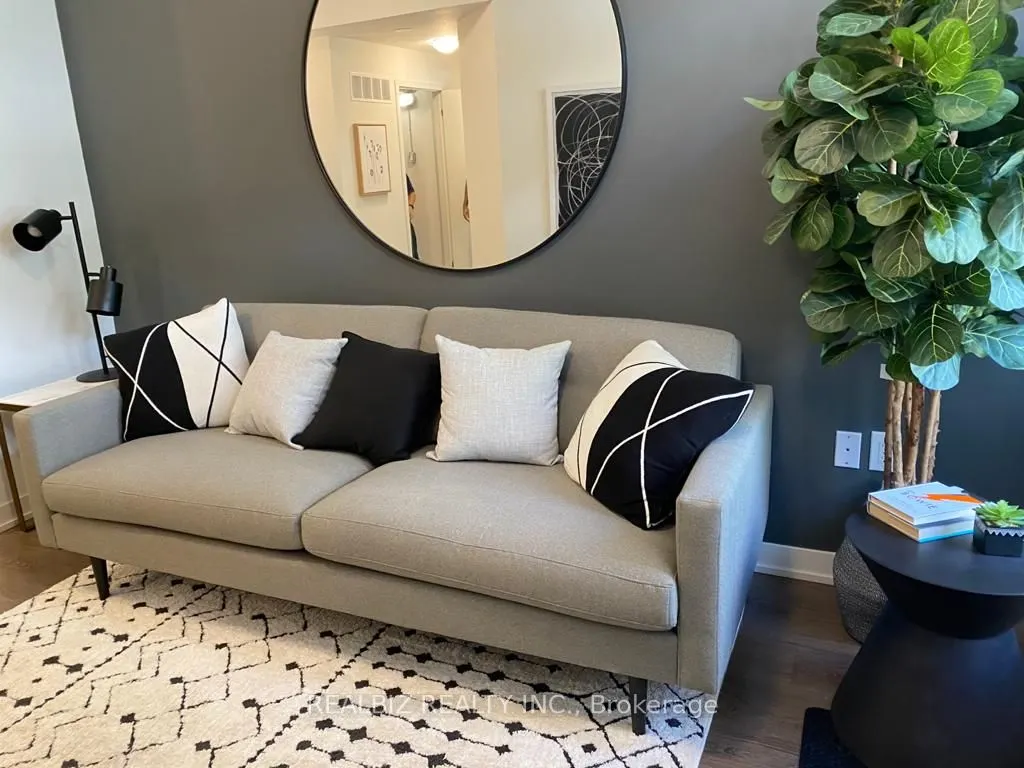 70 Orchid Place Drive, #Th-11
