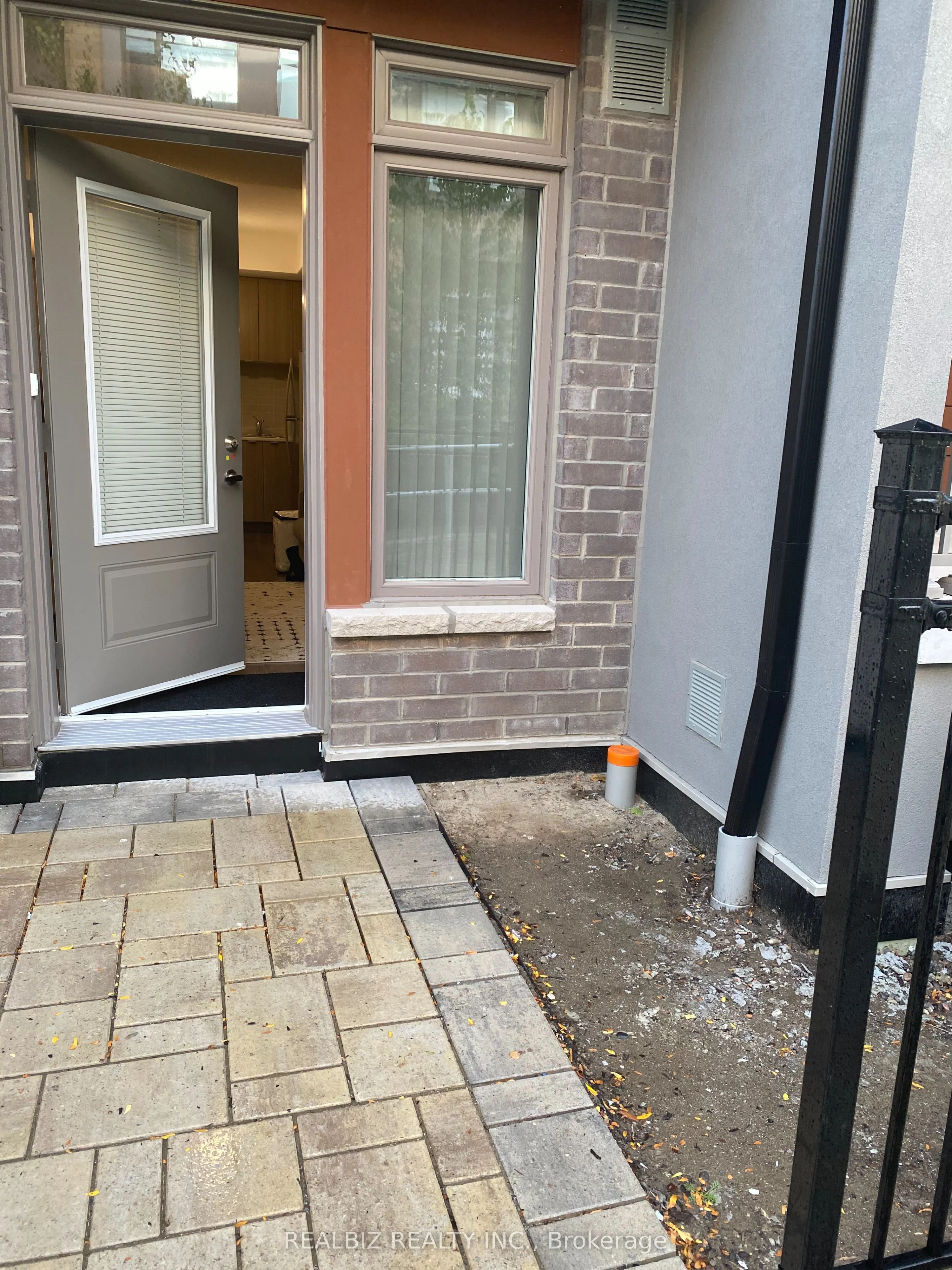 70 Orchid Place Drive, #Th-11