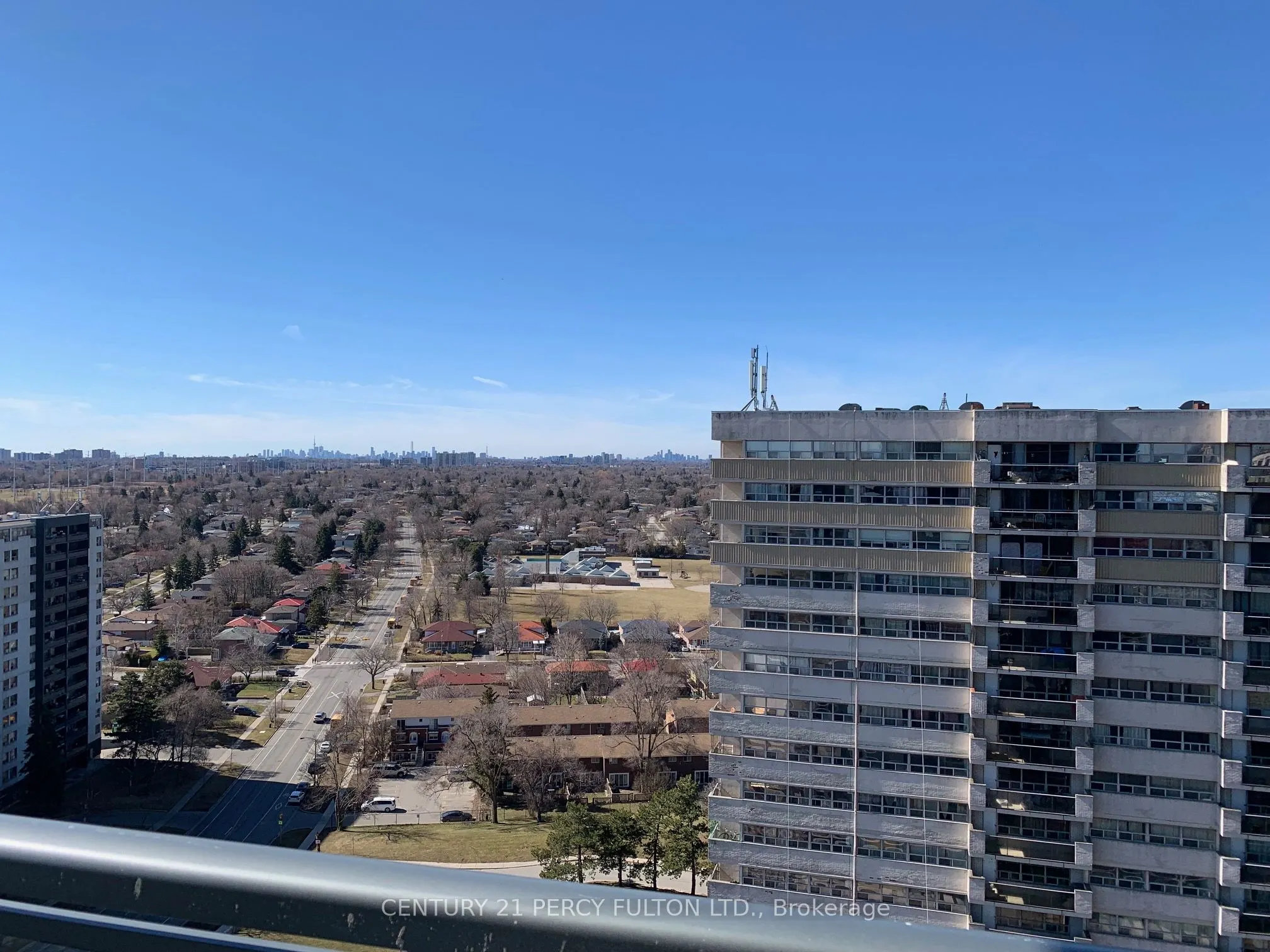 20 Meadowglen Place, #1906